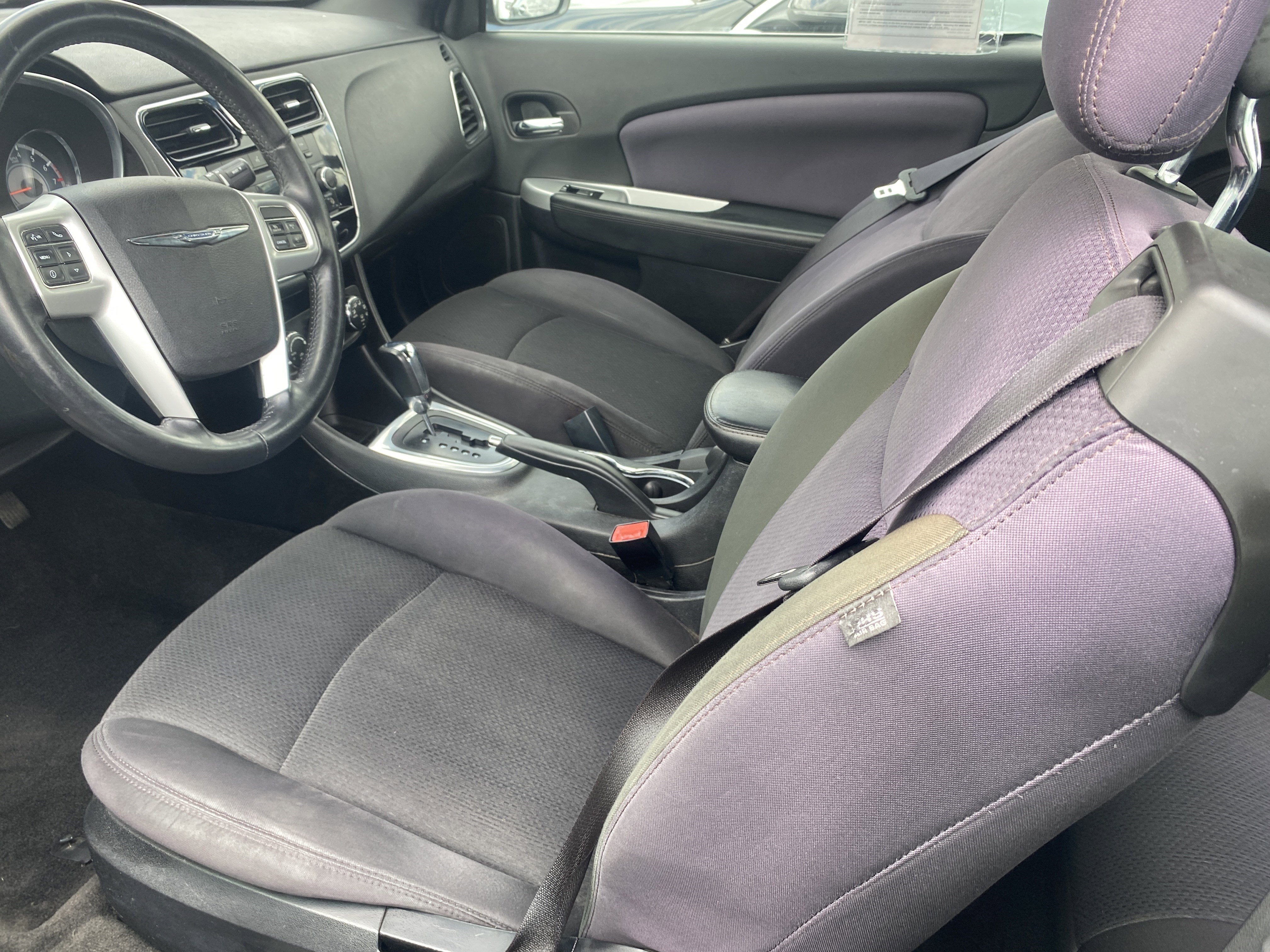 2013 Chrysler 200 Touring