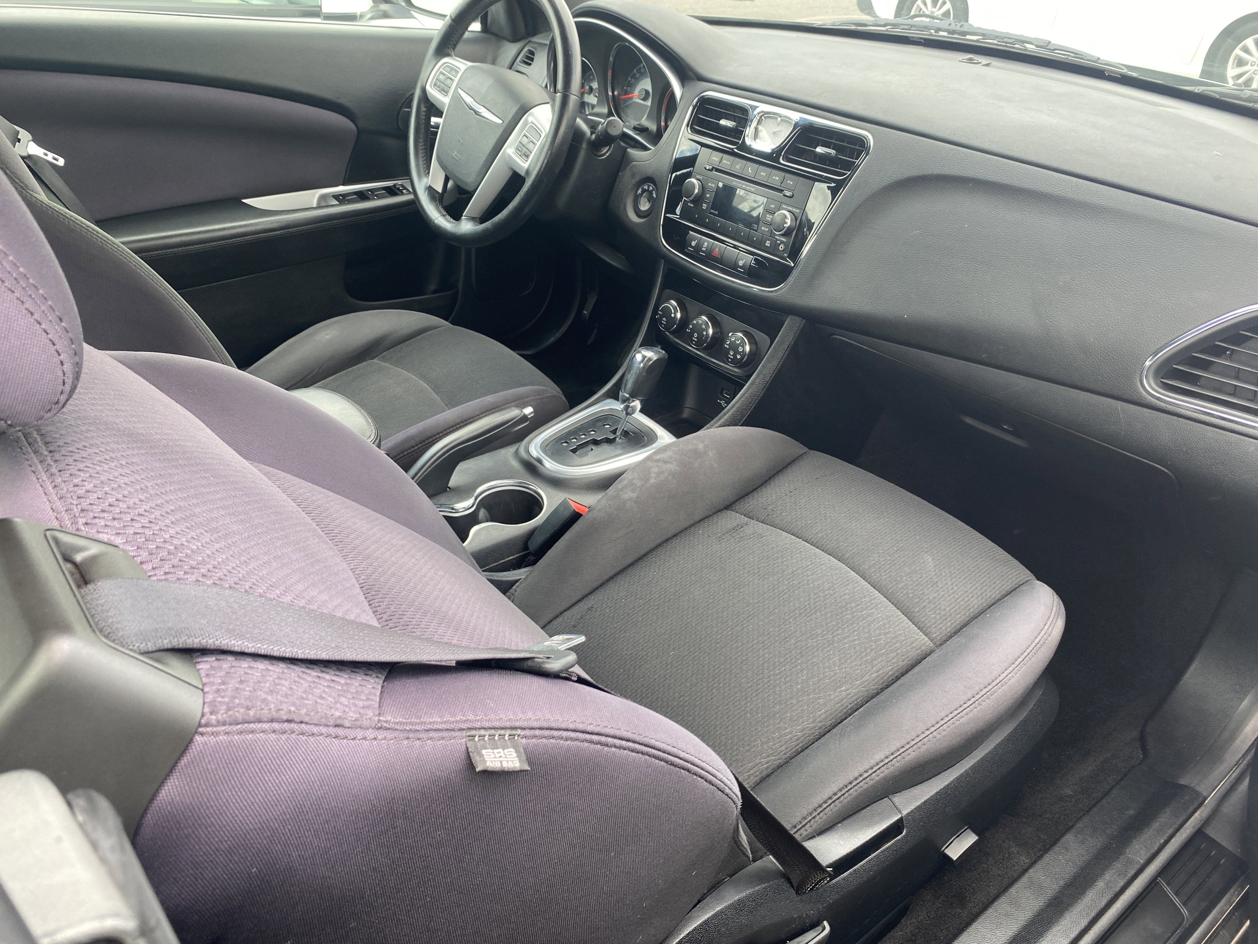 2013 Chrysler 200 Touring