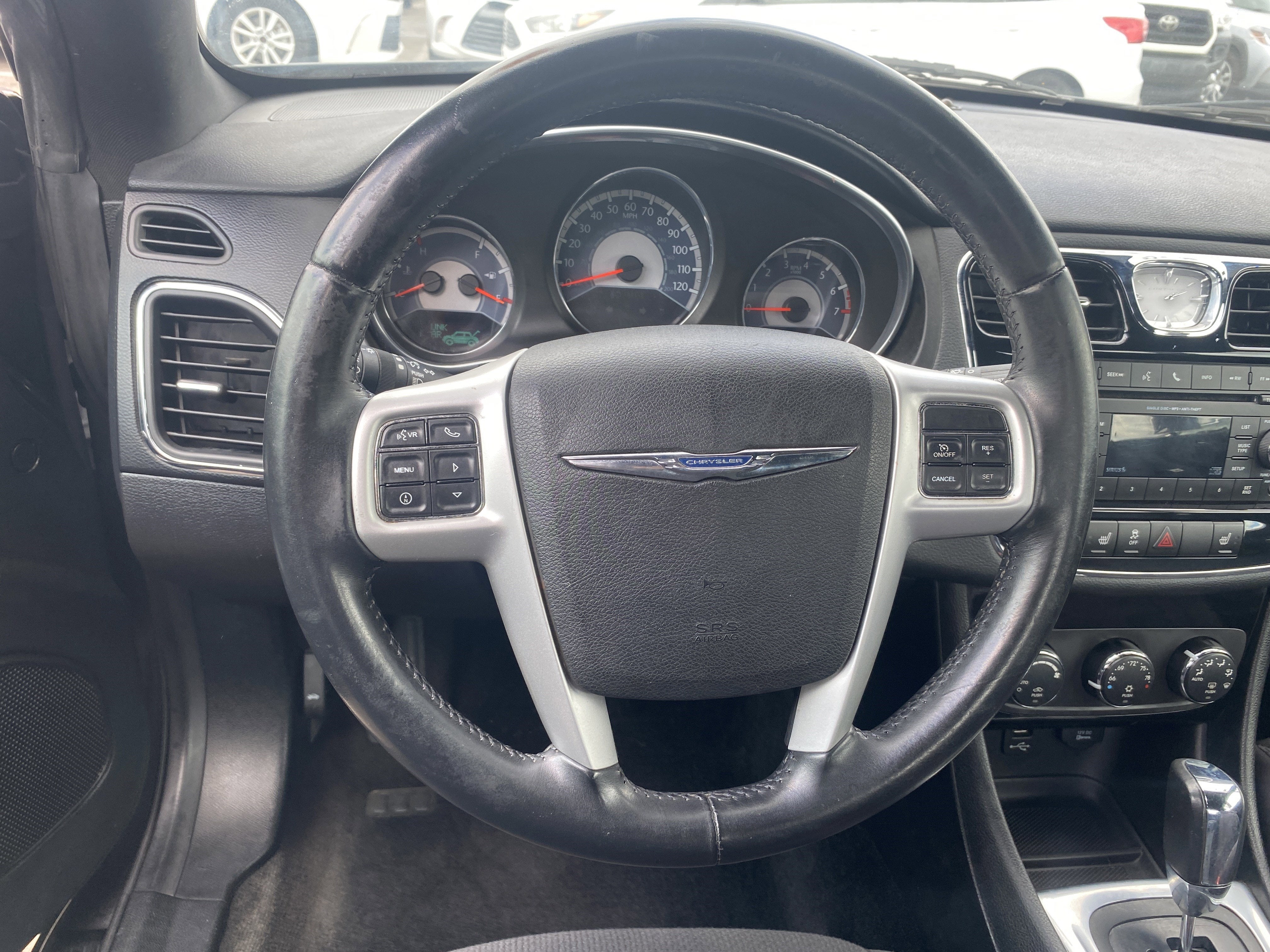 2013 Chrysler 200 Touring