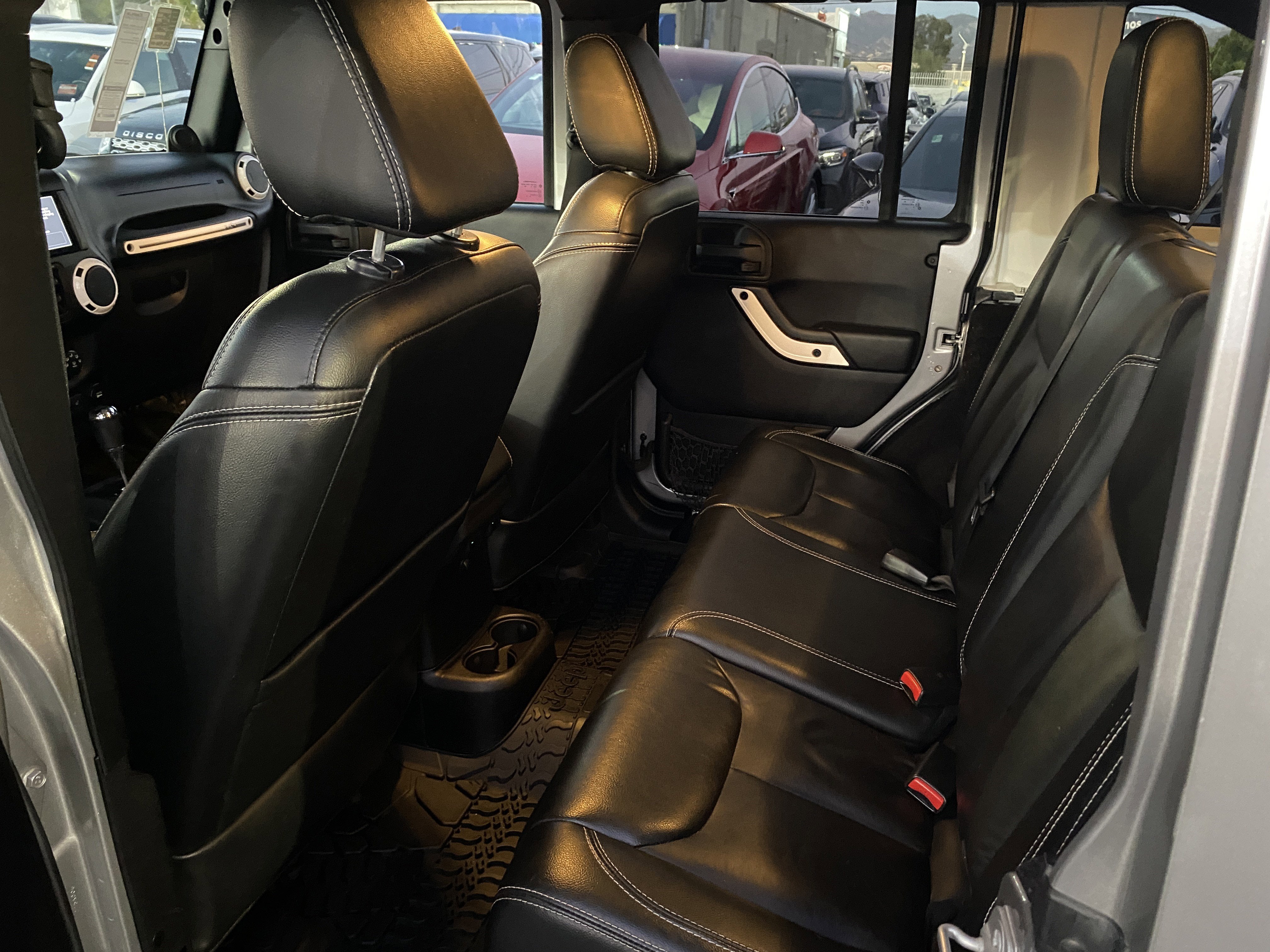 2014 Jeep Wrangler Unlimited Polar Edition