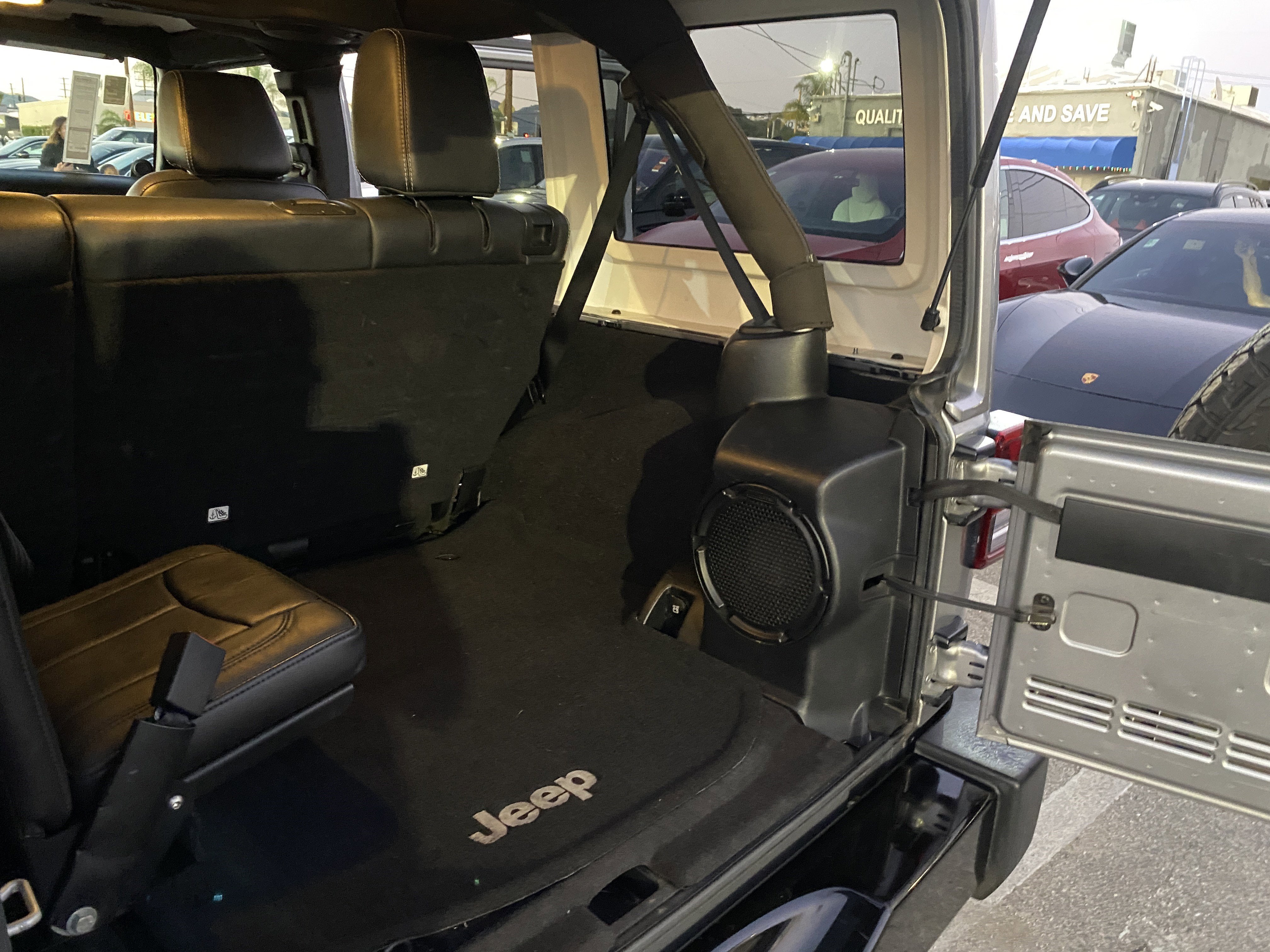 2014 Jeep Wrangler Unlimited Polar Edition