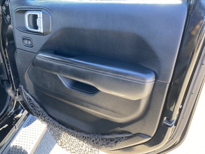 2018 Jeep Wrangler Unlimited SAHARA 4X4
