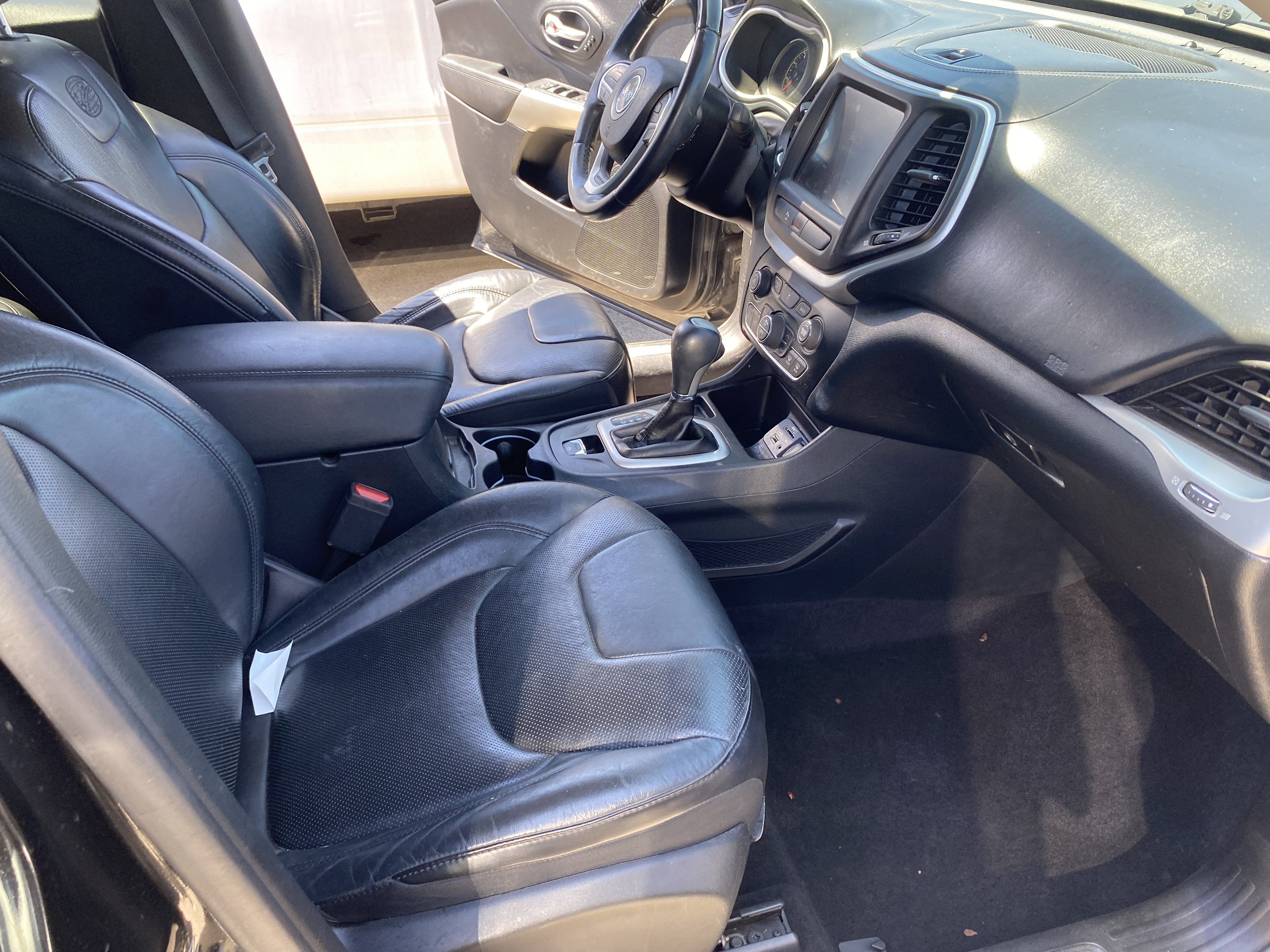 2016 Jeep Cherokee Overland