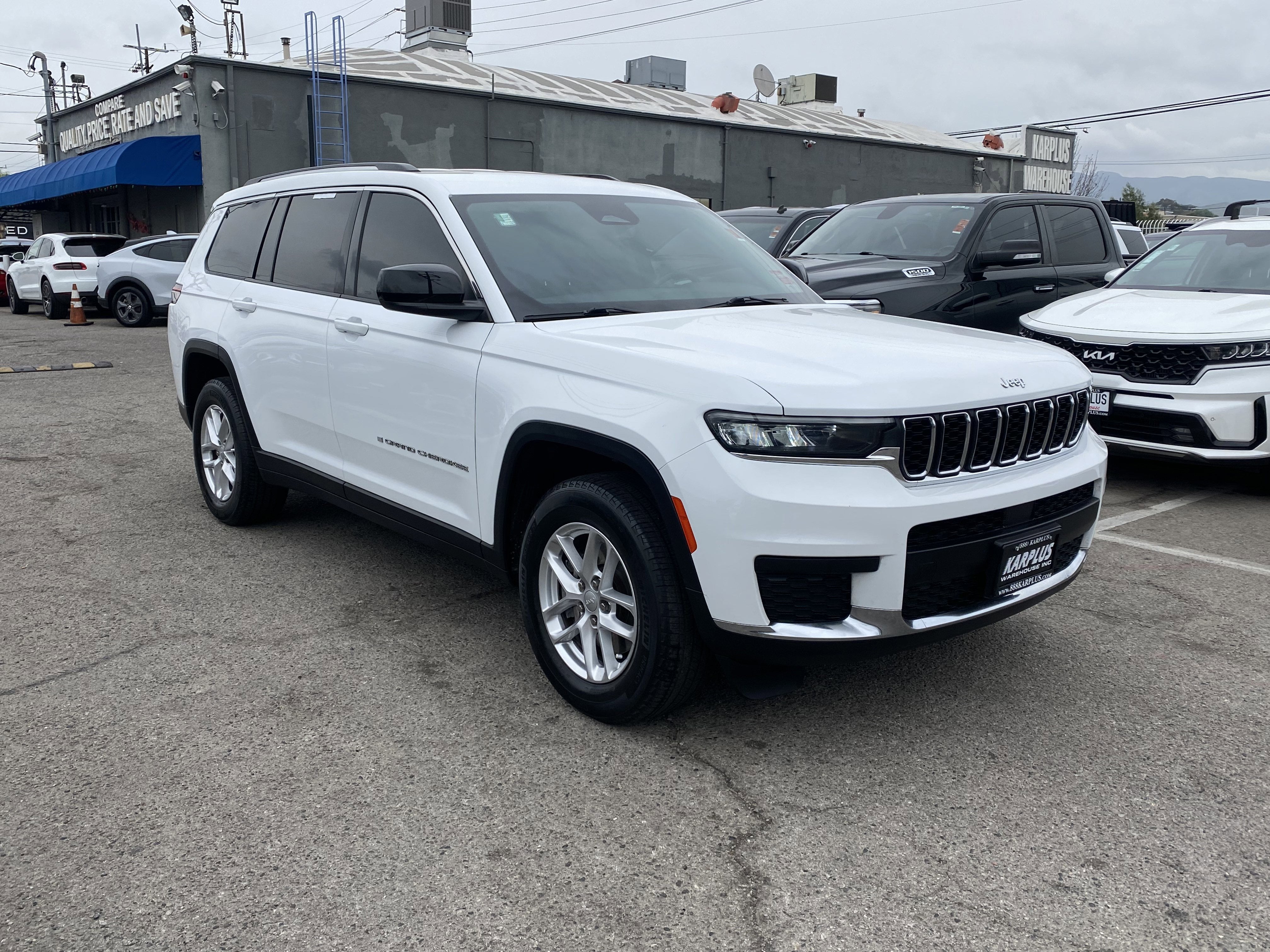 2023 Jeep Grand Cherokee L Laredo