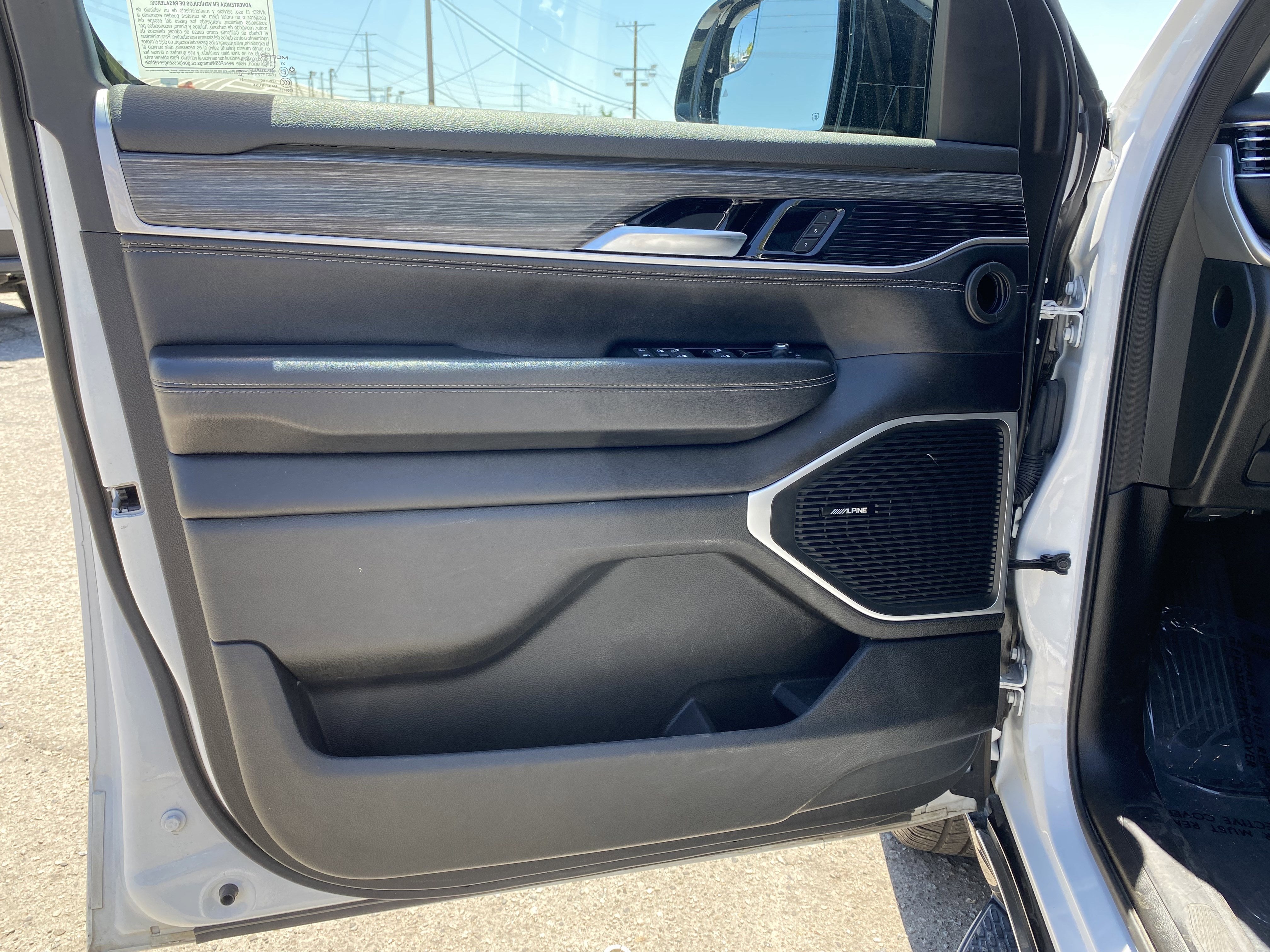 2024 Jeep Wagoneer L Series II