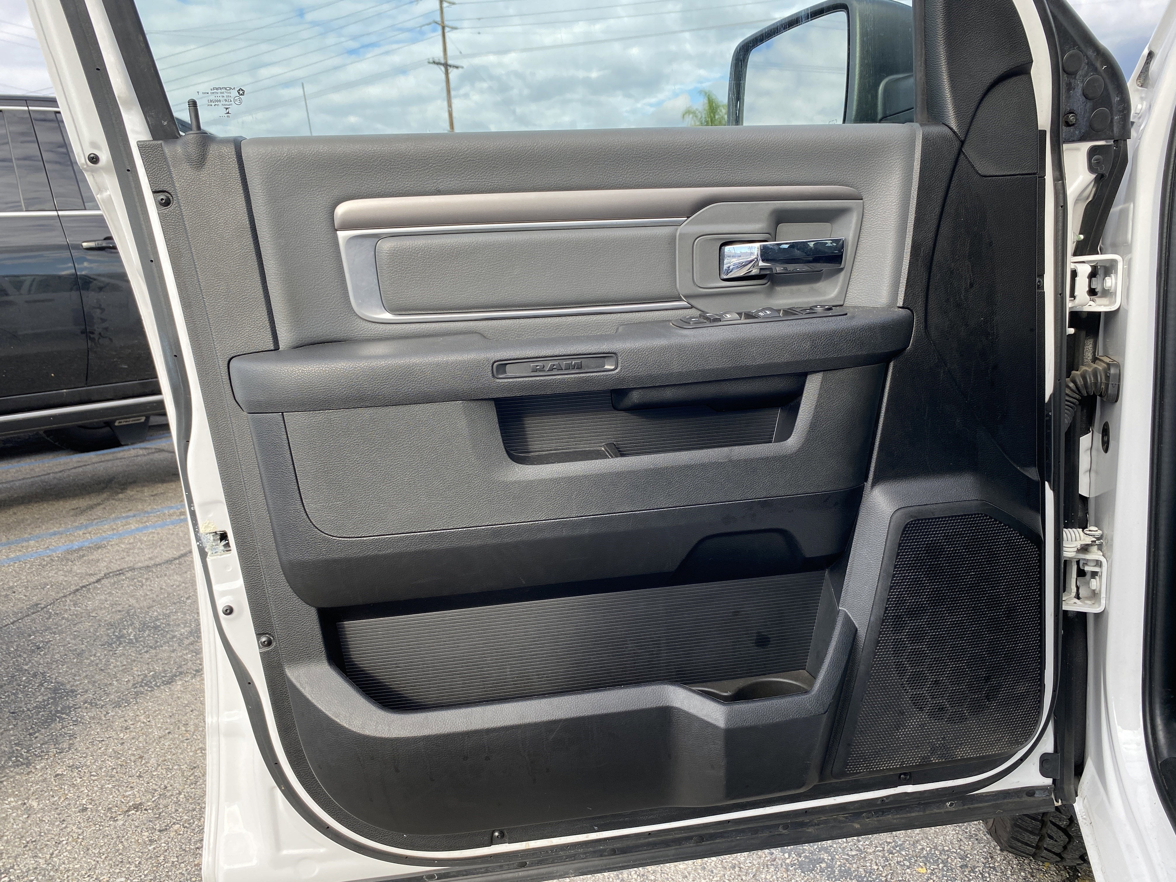 2024 RAM 1500 Classic SLT