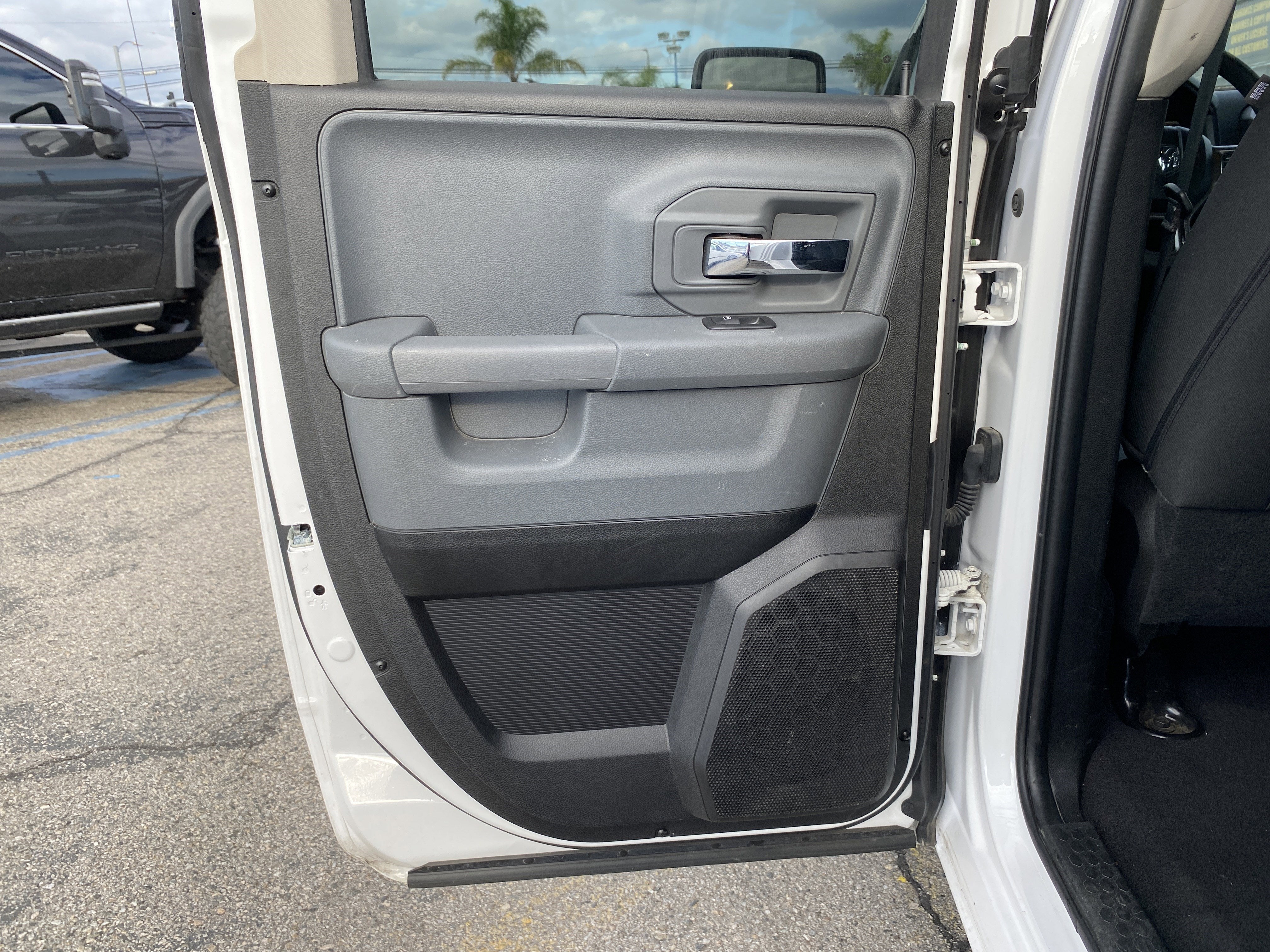 2024 RAM 1500 Classic SLT