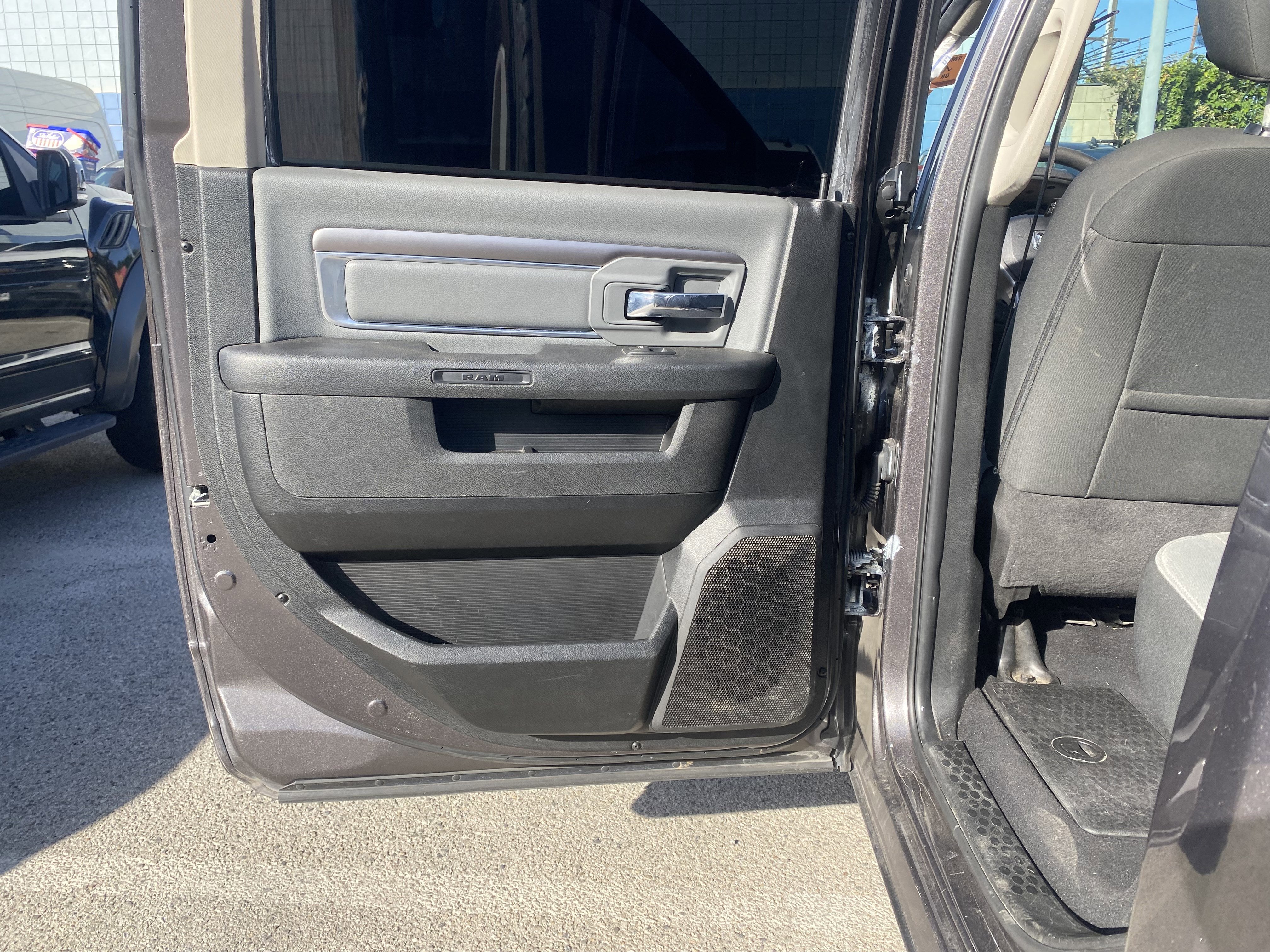 2021 RAM 1500 Classic SLT