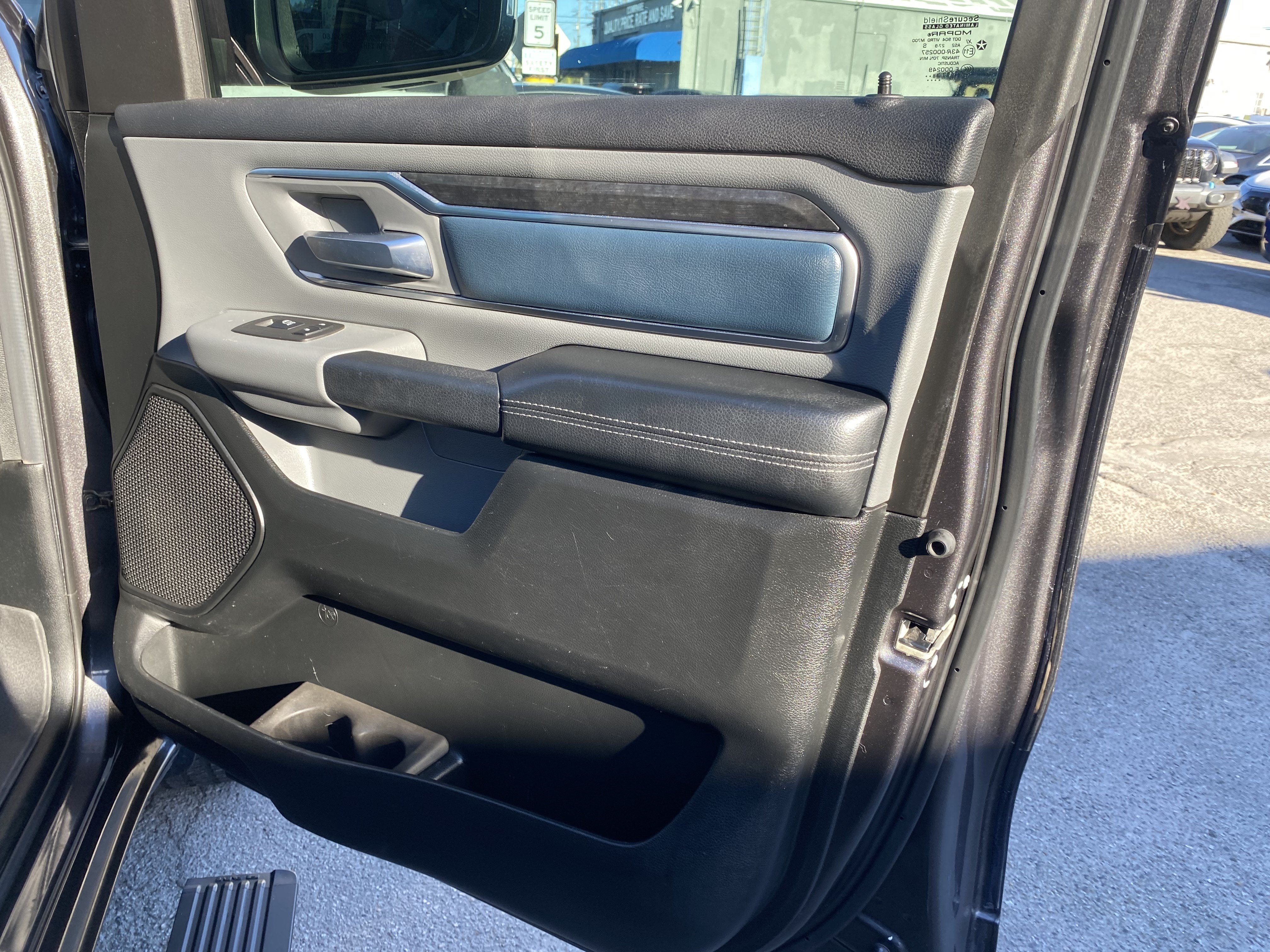 2019 RAM 1500 BIG HORN/LONE STAR 4X2 CR