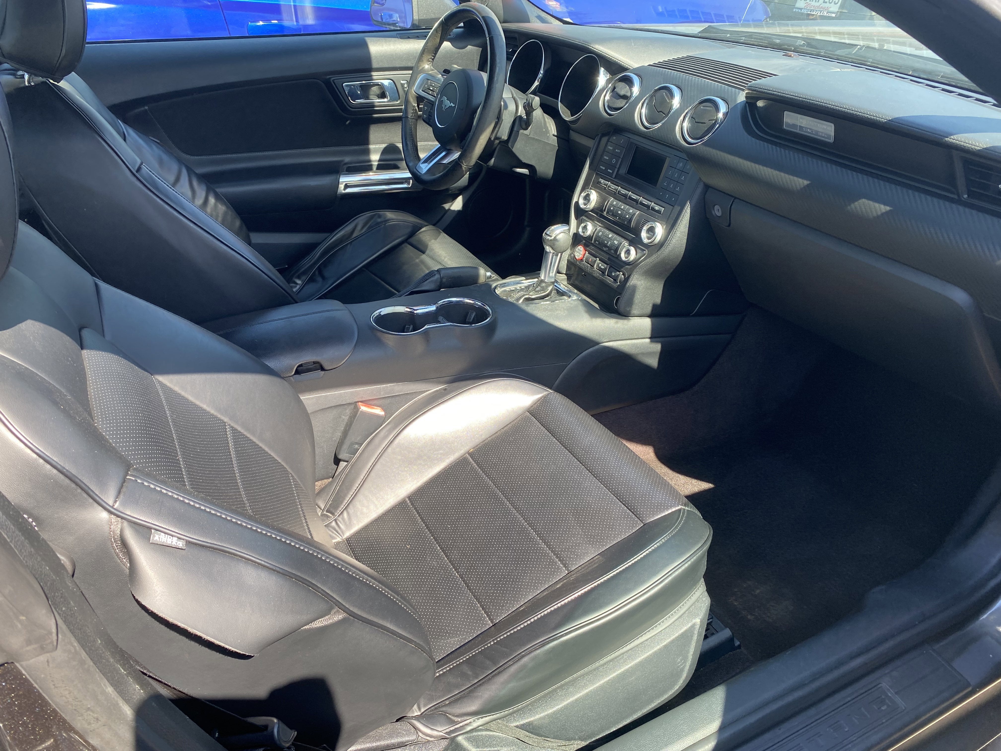 2016 Ford Mustang V6