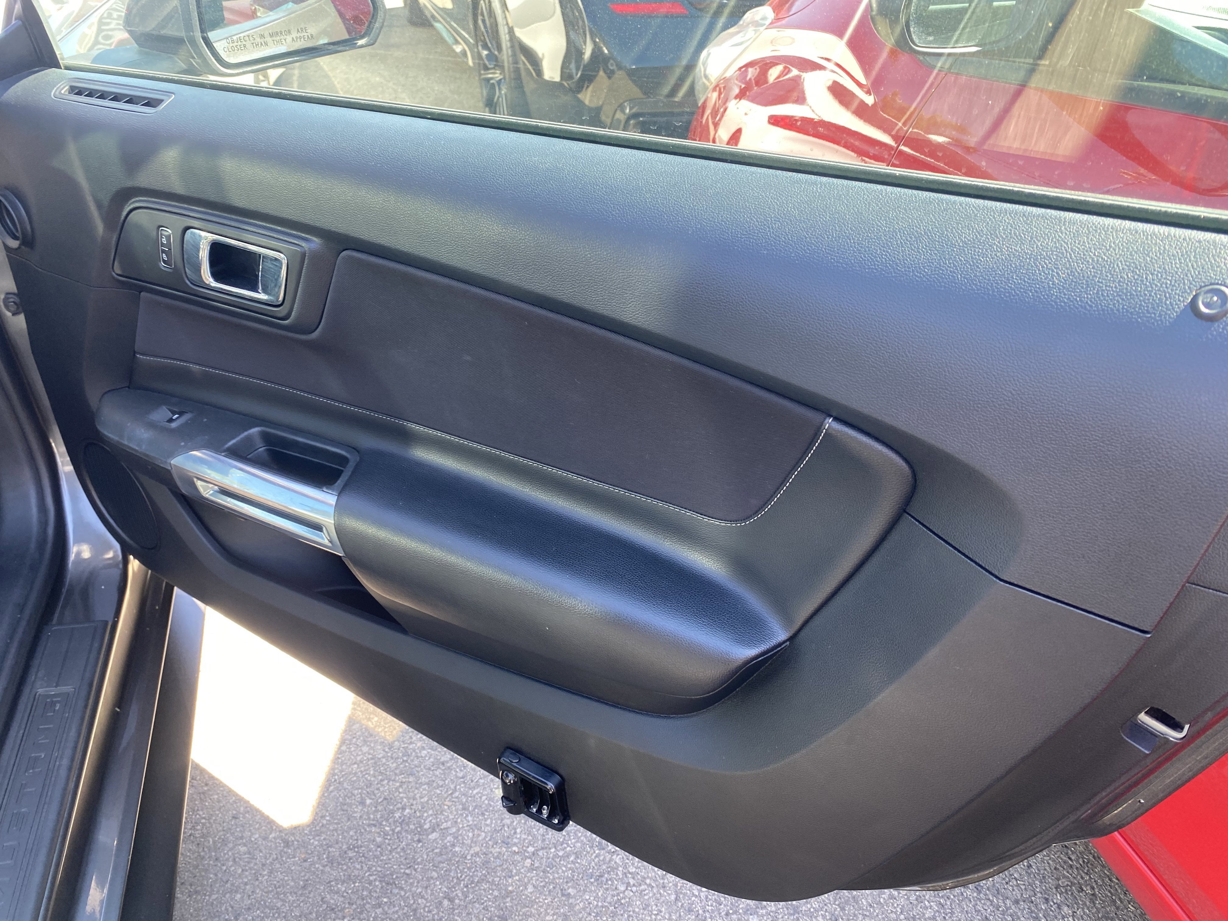 2016 Ford Mustang V6