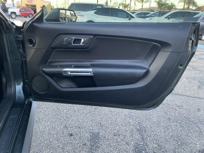 2015 Ford Mustang V6