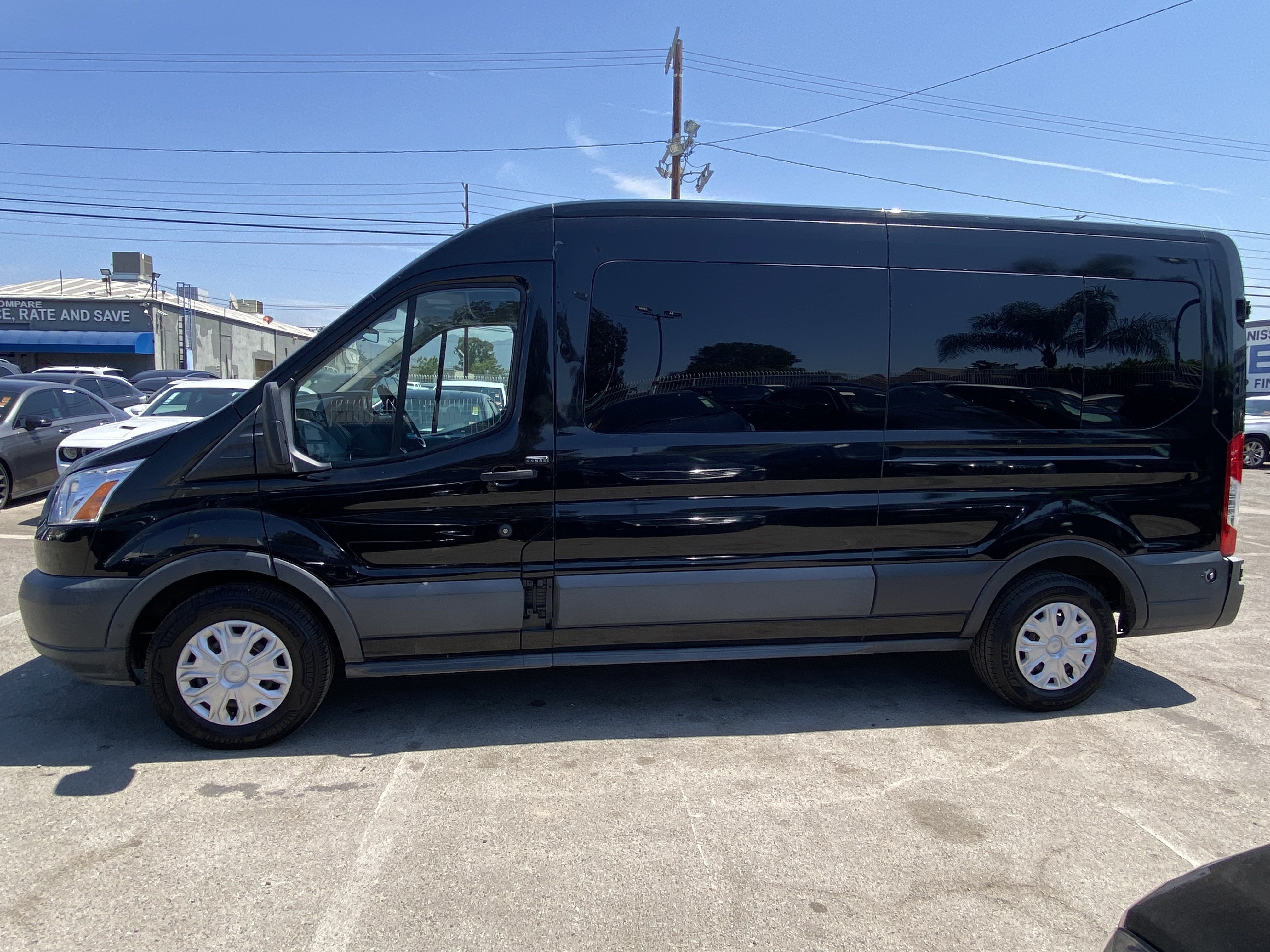 2018 Ford Transit Passenger Wagon XLT