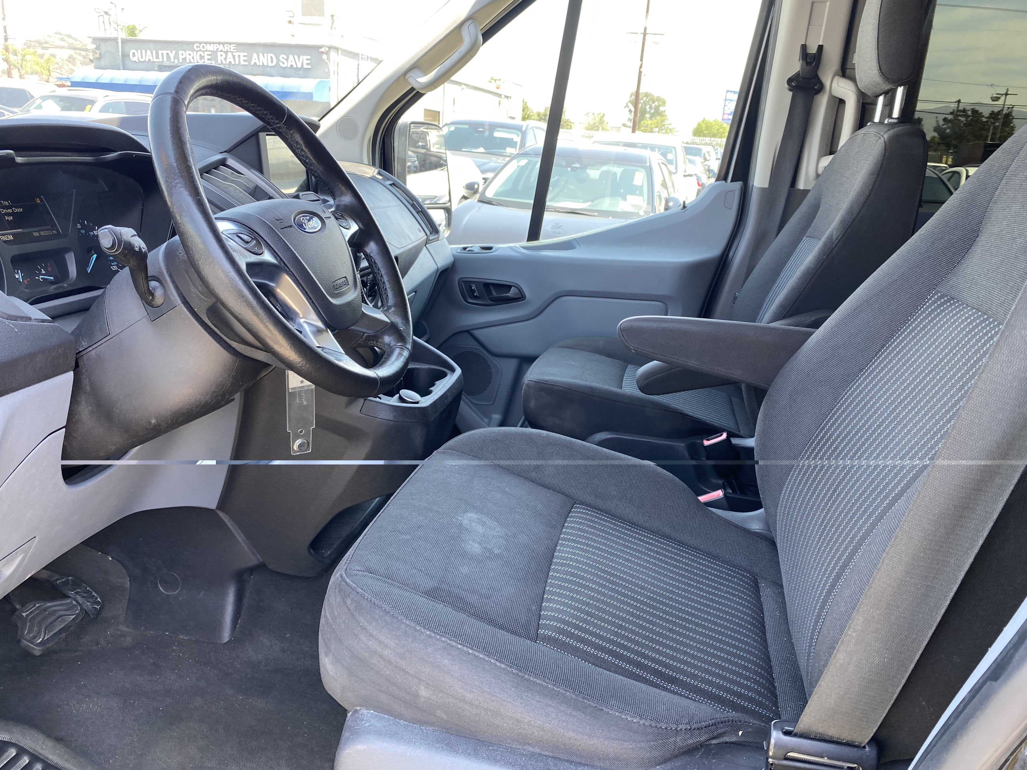 2018 Ford Transit Passenger Wagon XLT