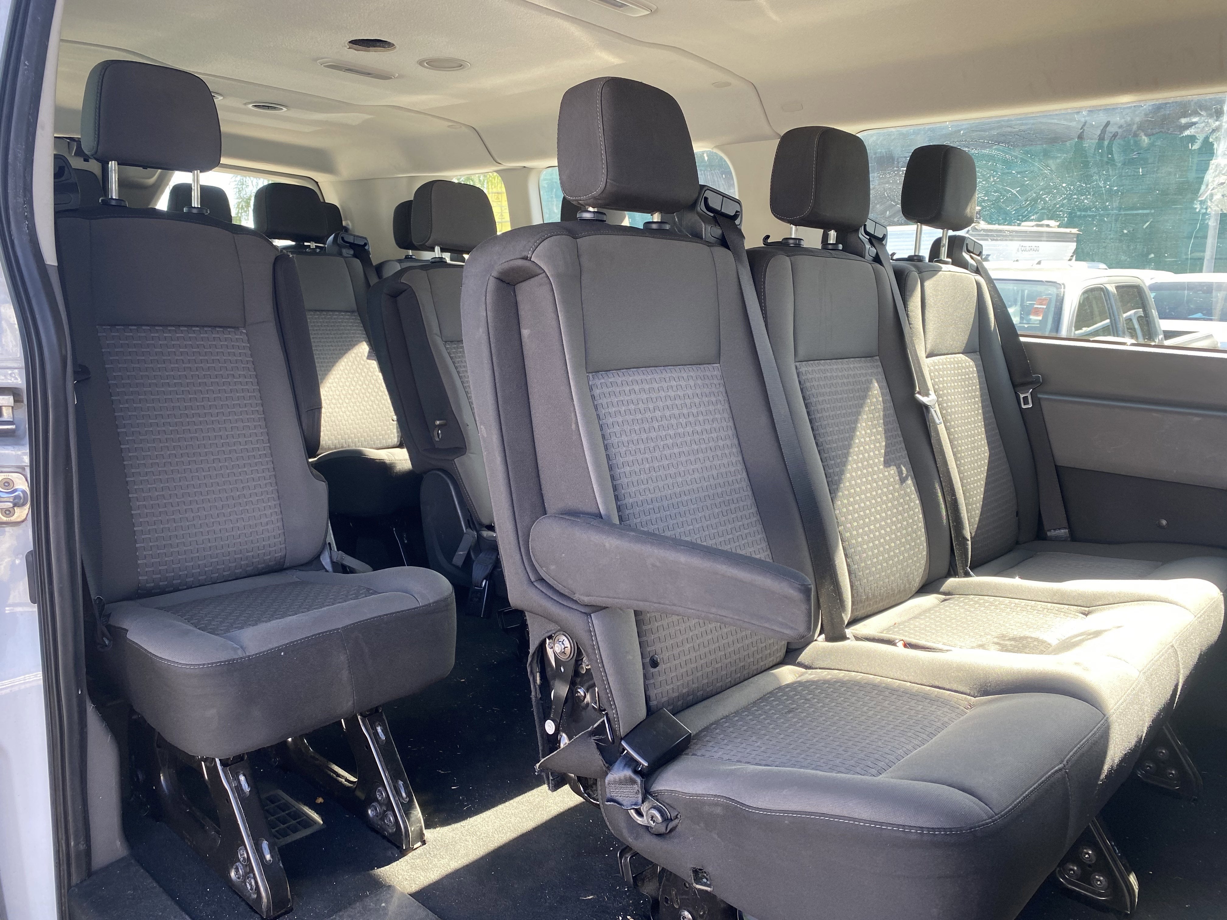 2023 Ford Transit Passenger Wagon XLT