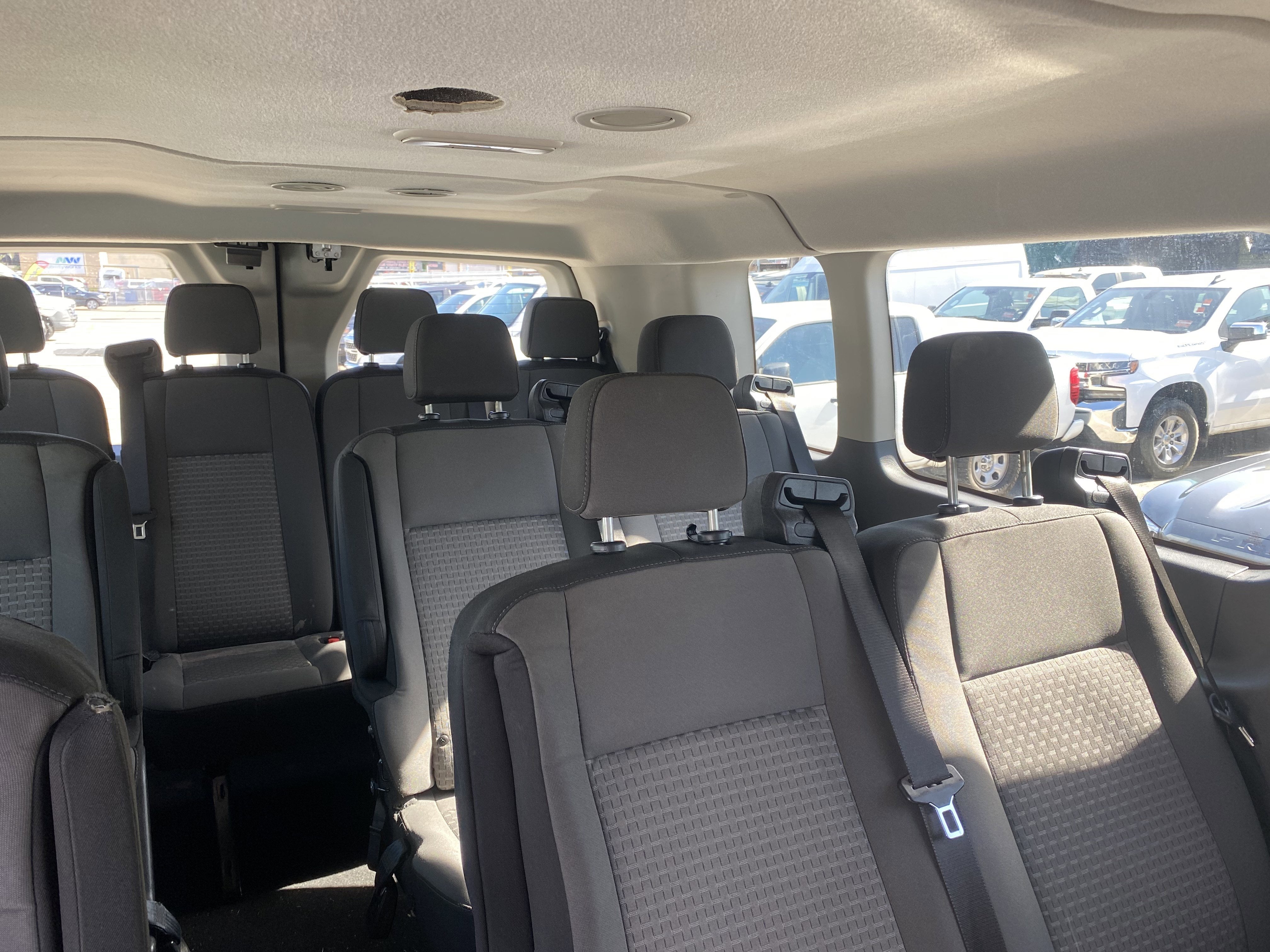 2023 Ford Transit Passenger Wagon XLT