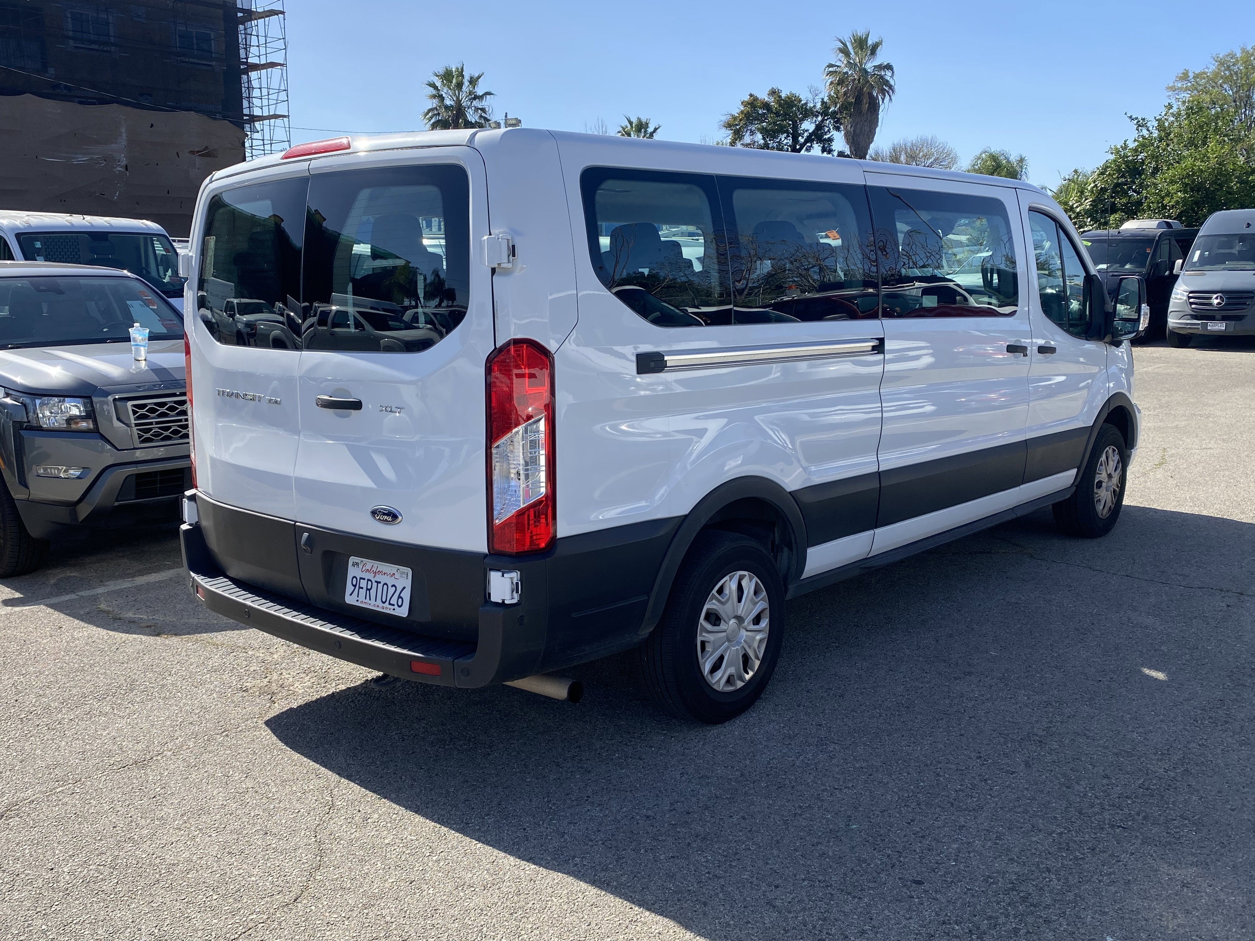 2023 Ford Transit Passenger Wagon XLT