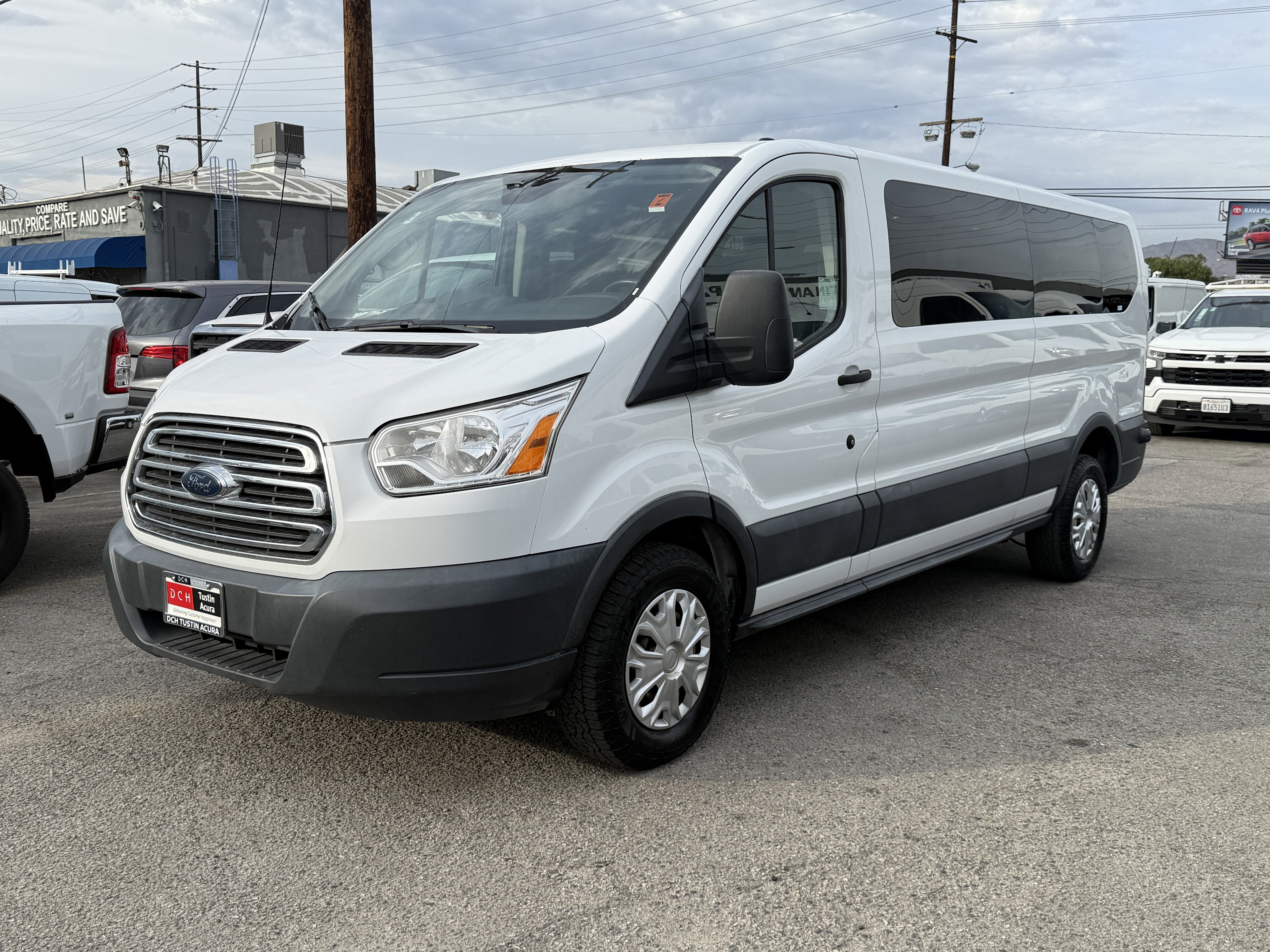 2017 Ford Transit Wagon XLT