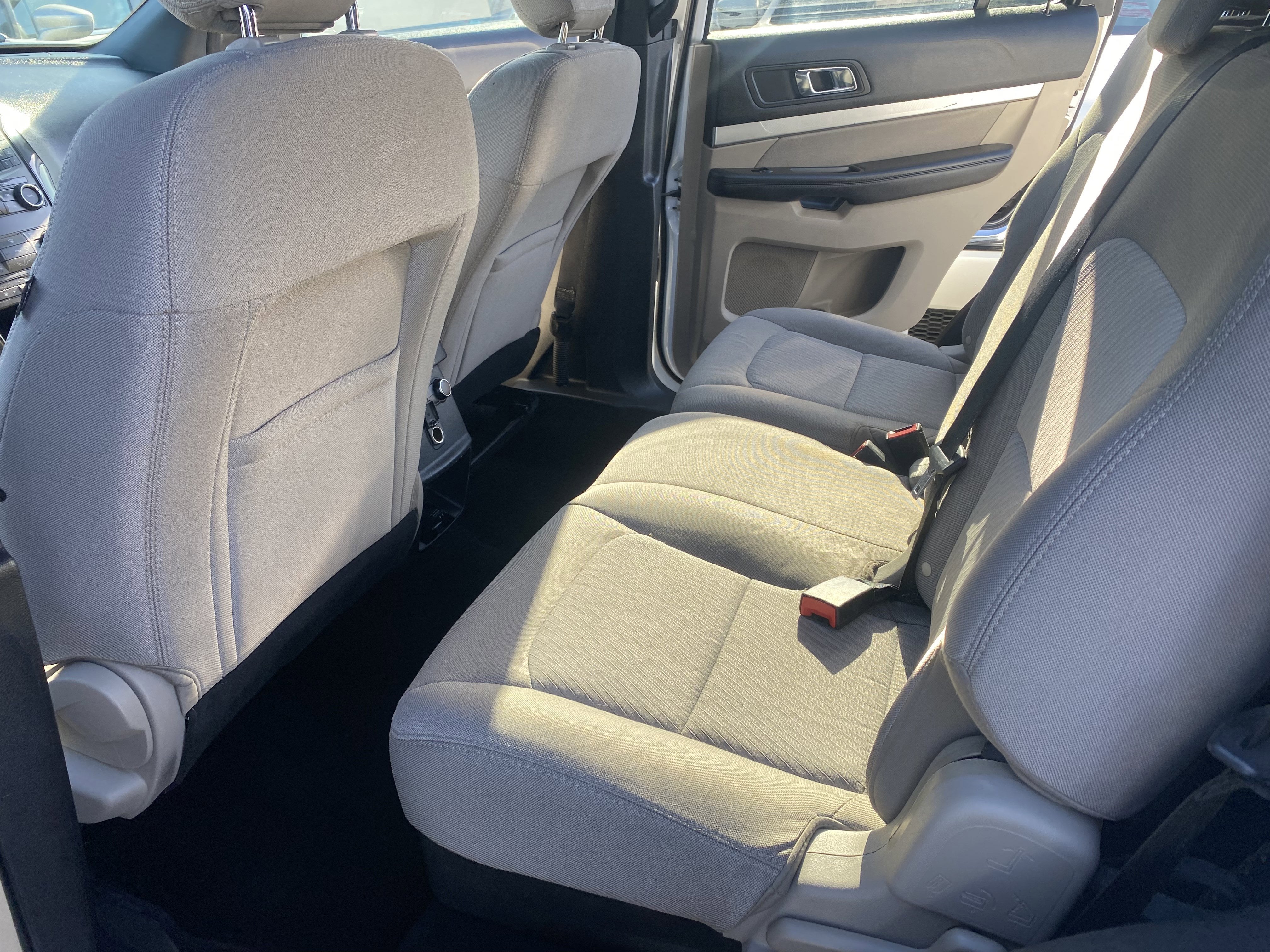 2018 Ford Explorer Base