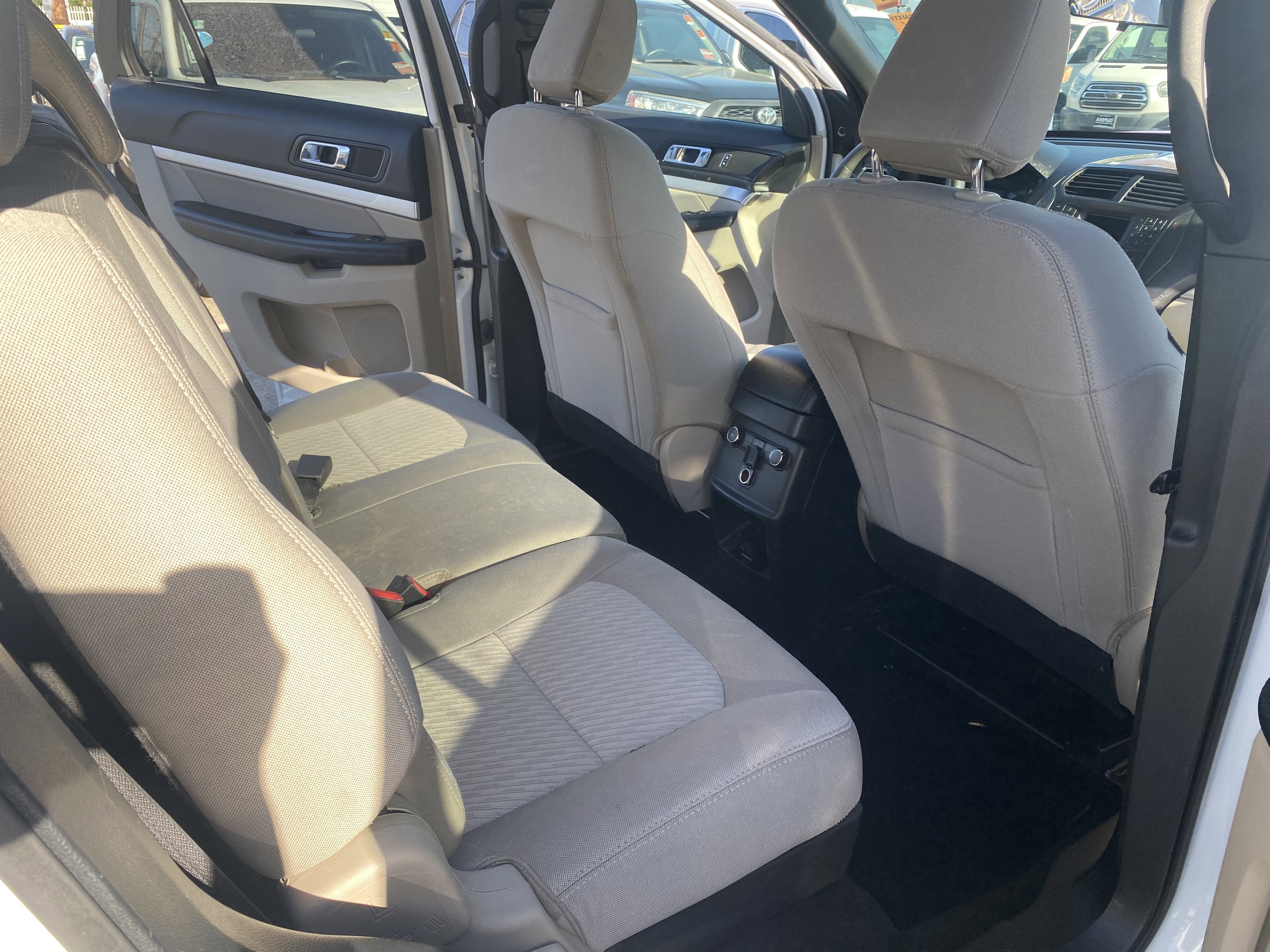 2018 Ford Explorer Base