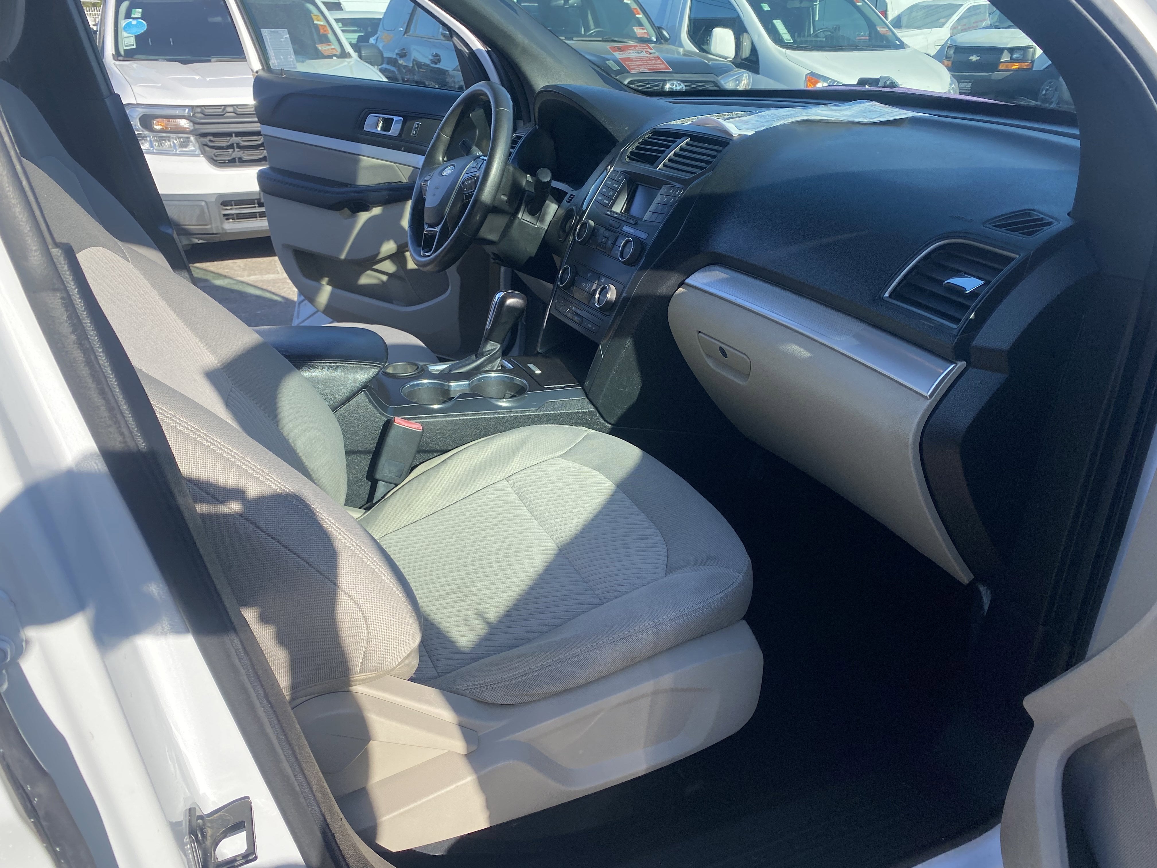 2018 Ford Explorer Base