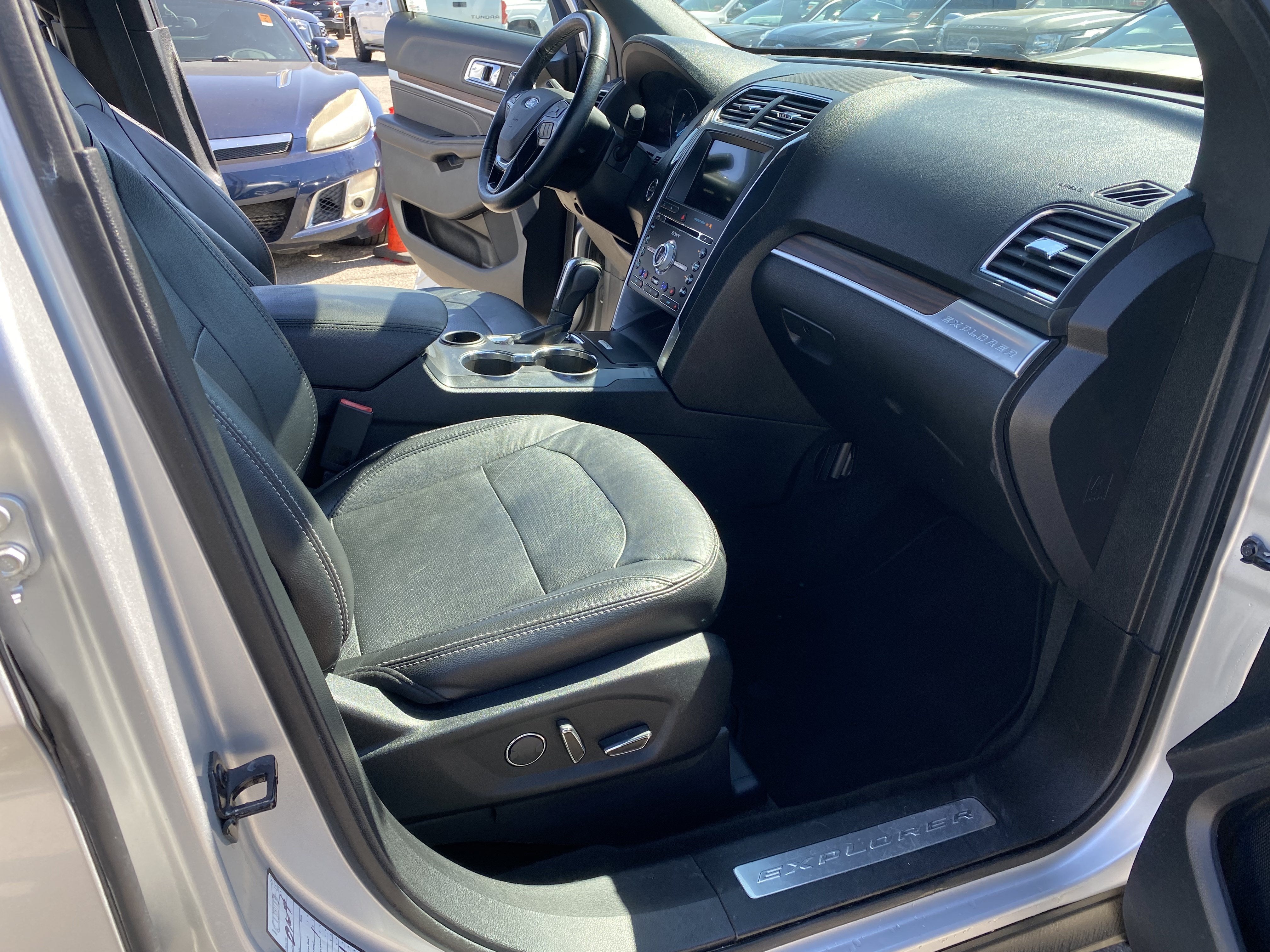 2018 Ford Explorer LIMITED FWD