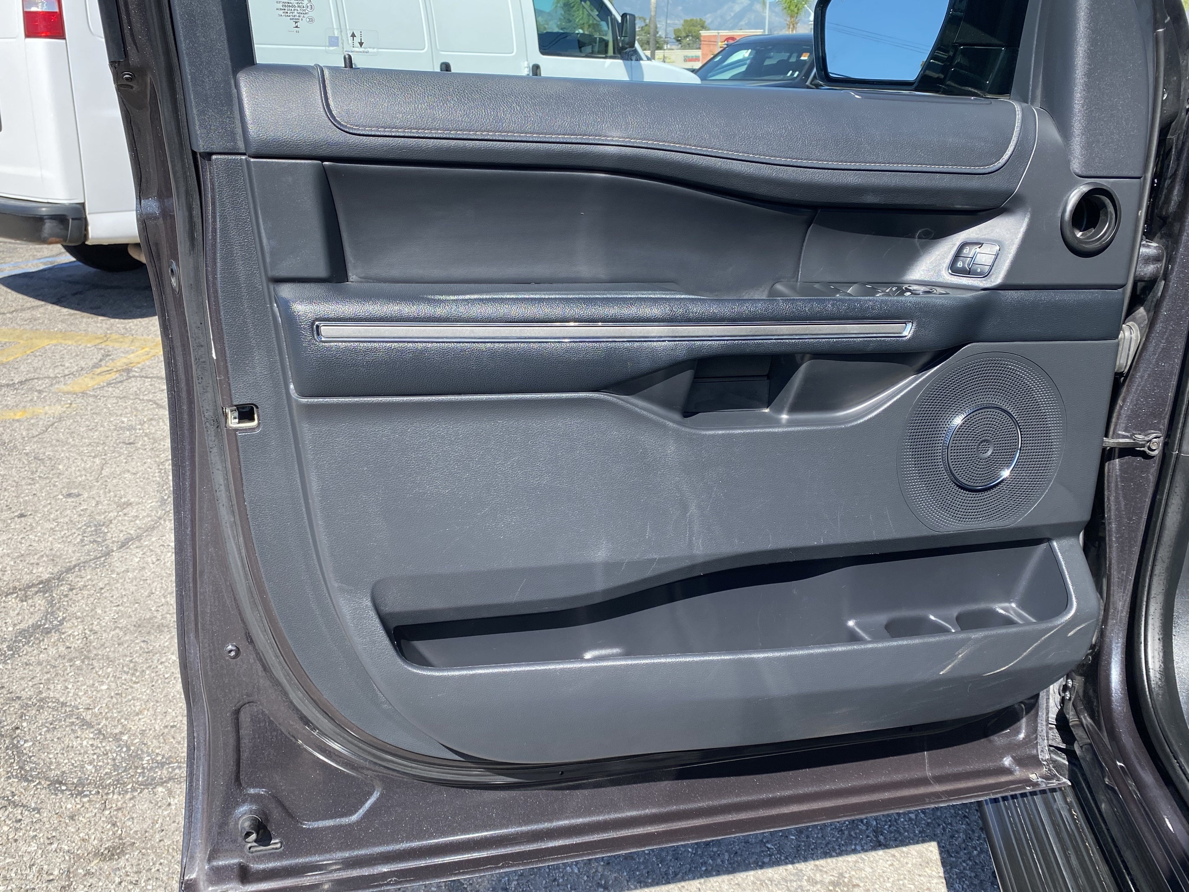 2024 Ford Expedition Max XLT 4X2