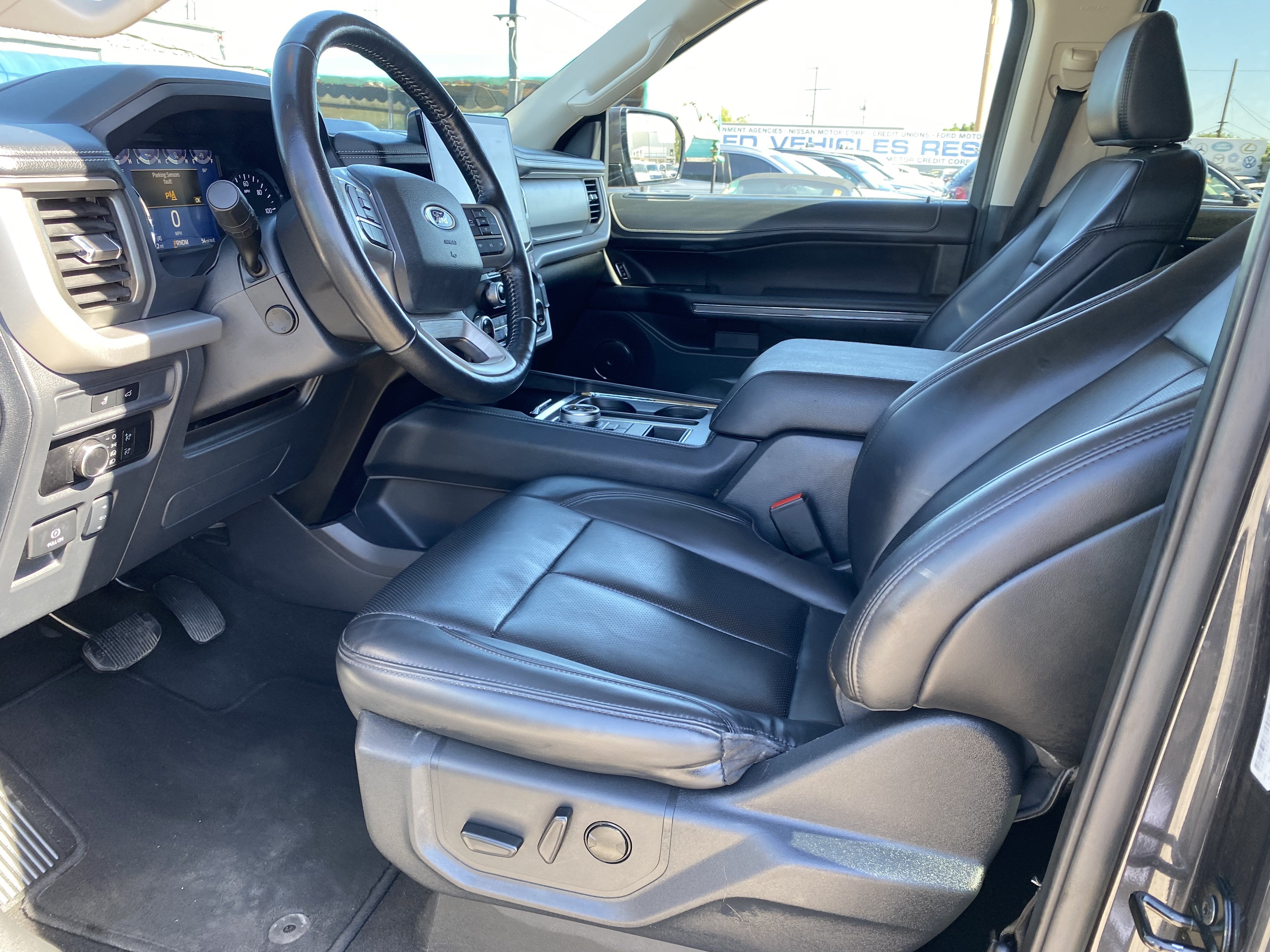 2024 Ford Expedition Max XLT 4X2