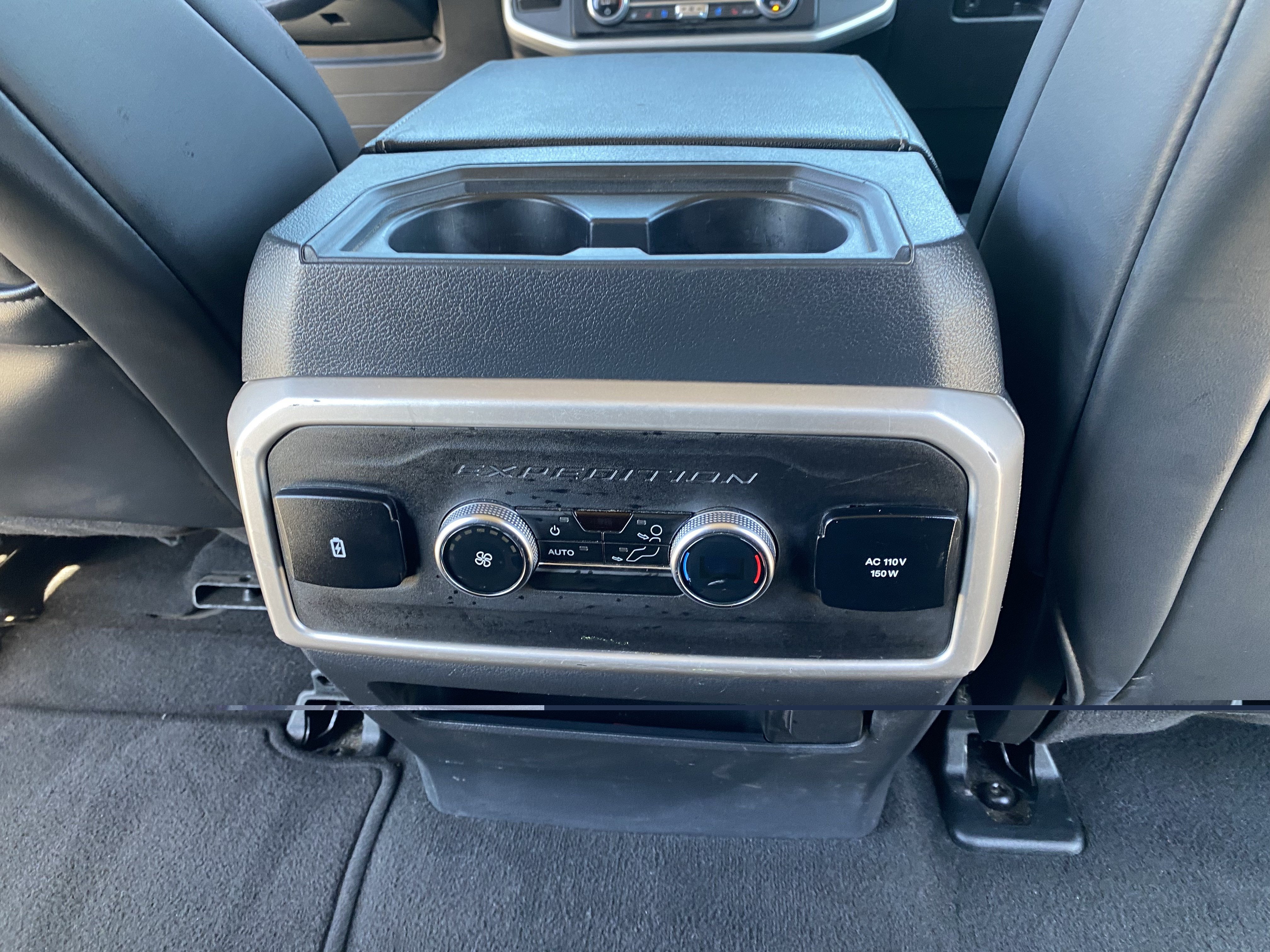 2024 Ford Expedition Max XLT 4X2
