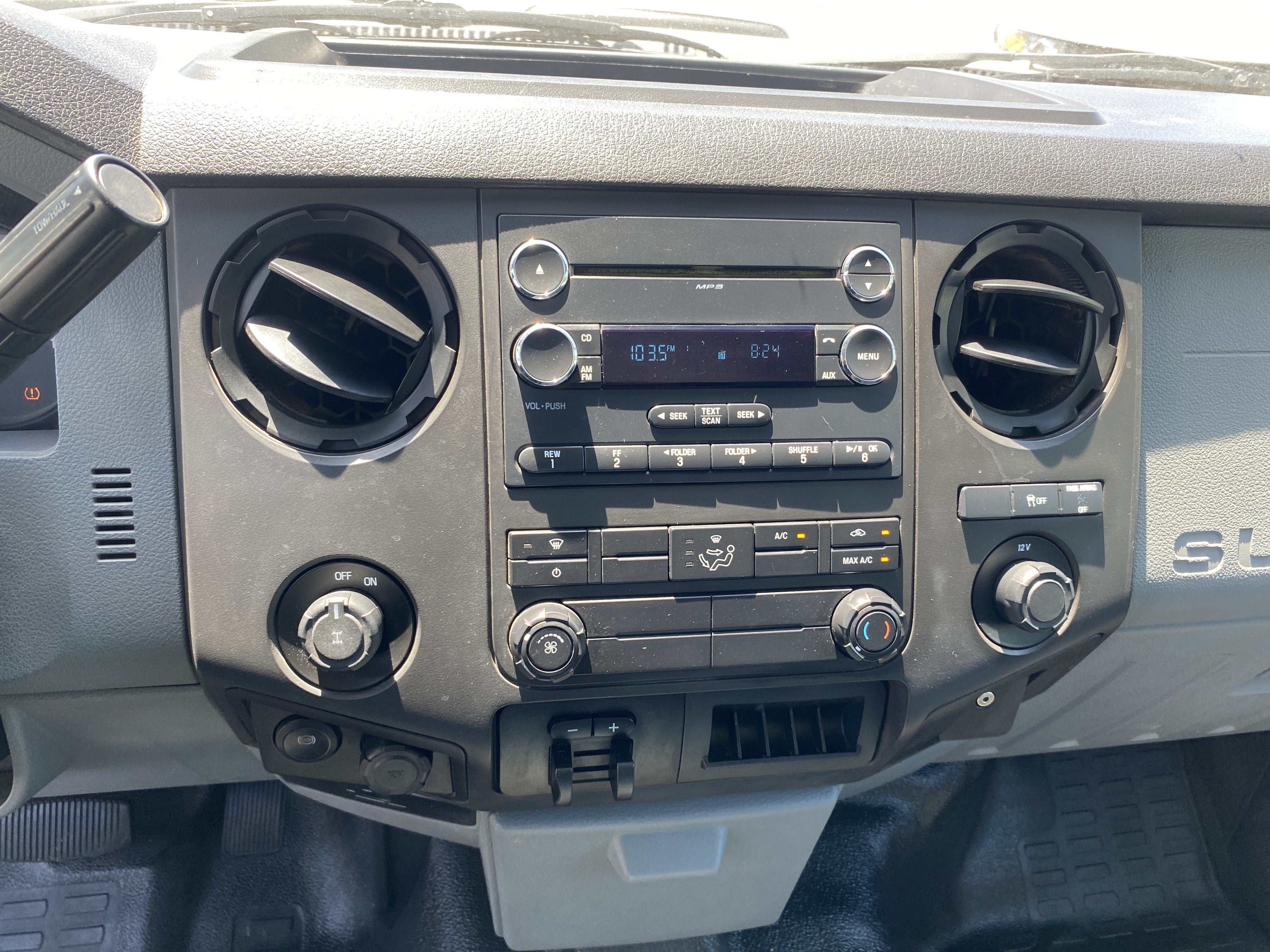 2015 Ford Super Duty F-250 SRW XL