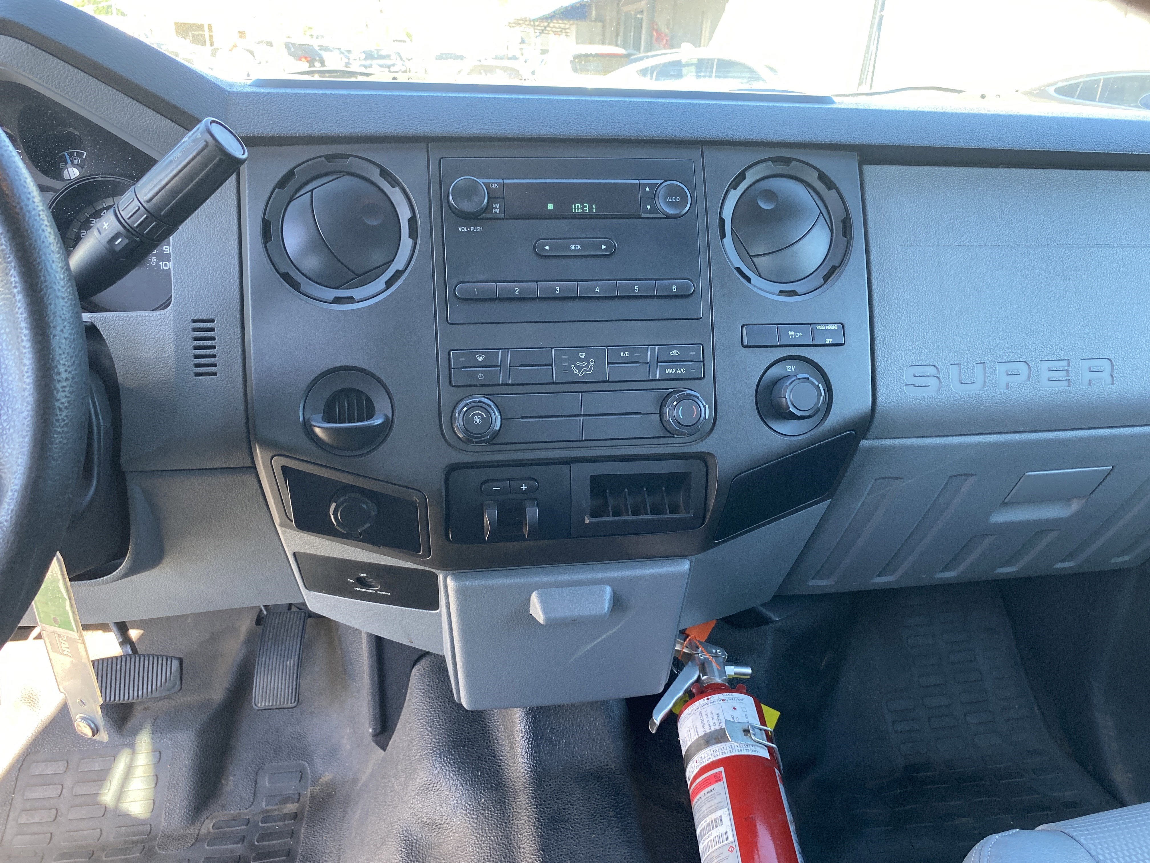 2016 Ford Super Duty F-350 SRW XL