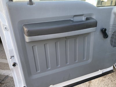 2014 Ford Super Duty F-350 SRW XL