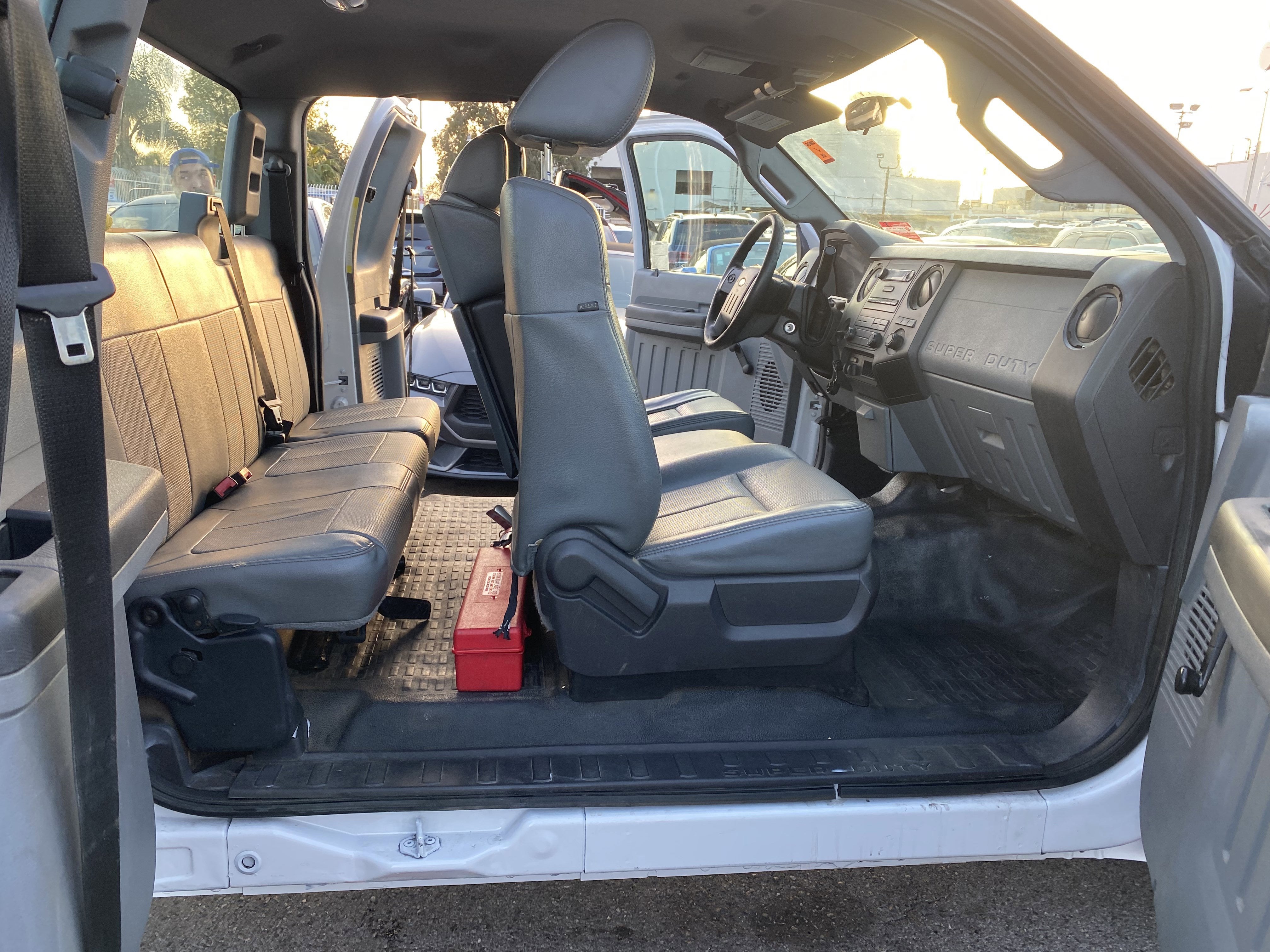 2014 Ford Super Duty F-350 SRW XL