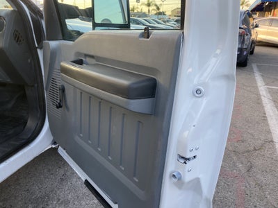 2014 Ford Super Duty F-350 SRW XL