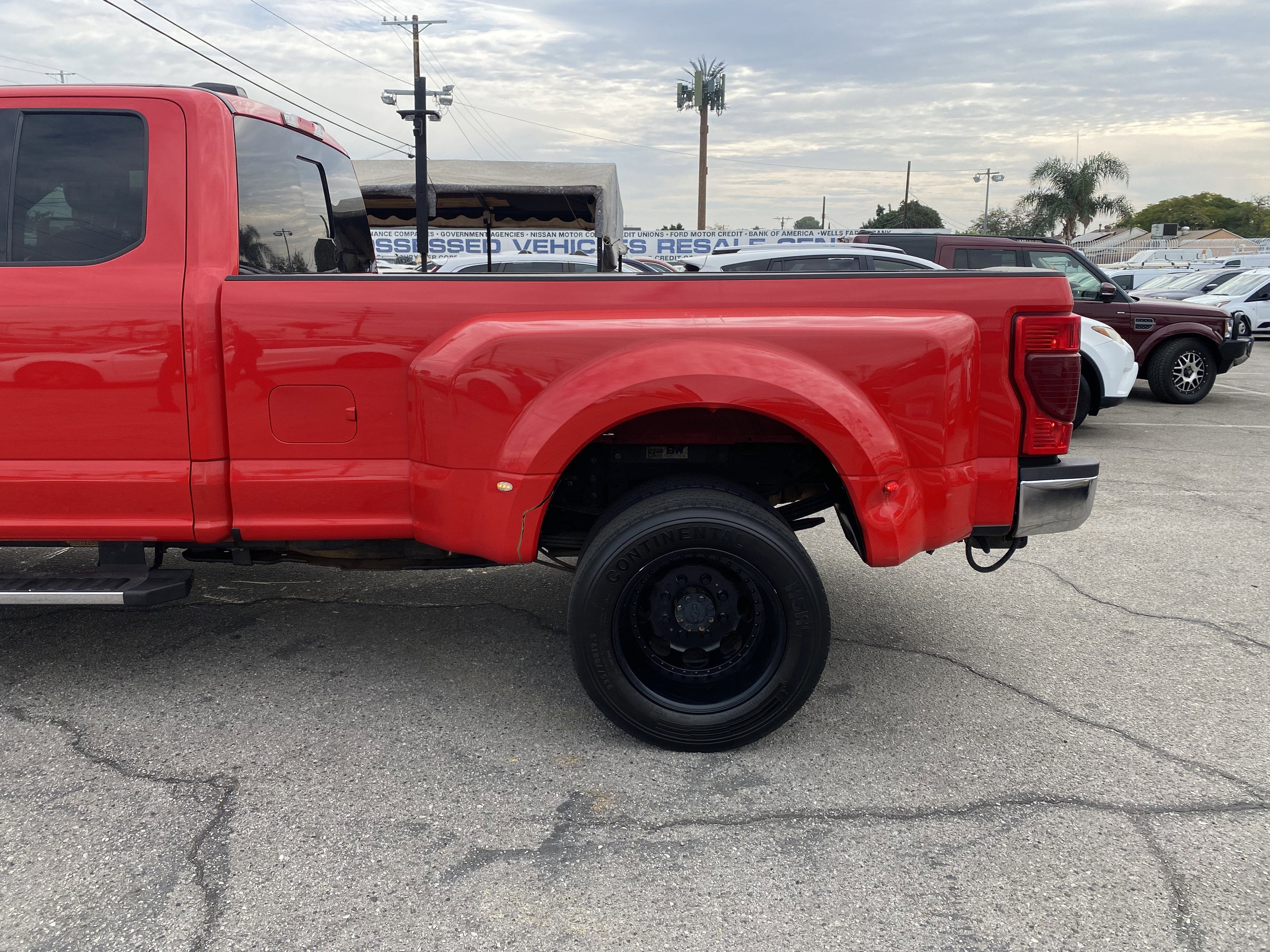 2021 Ford Super Duty F-350 DRW LARIAT
