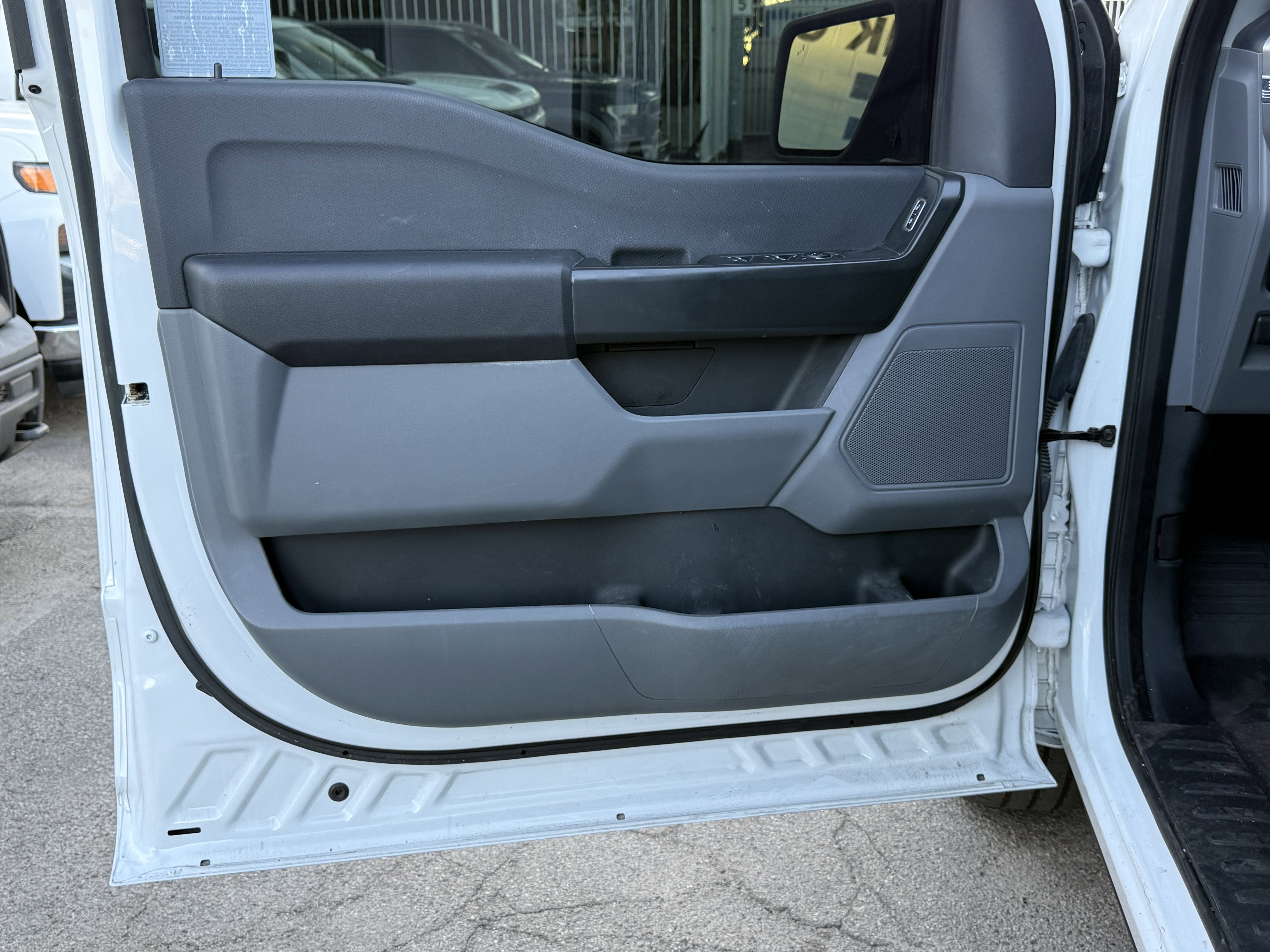 2023 Ford F-150 Lightning Pro