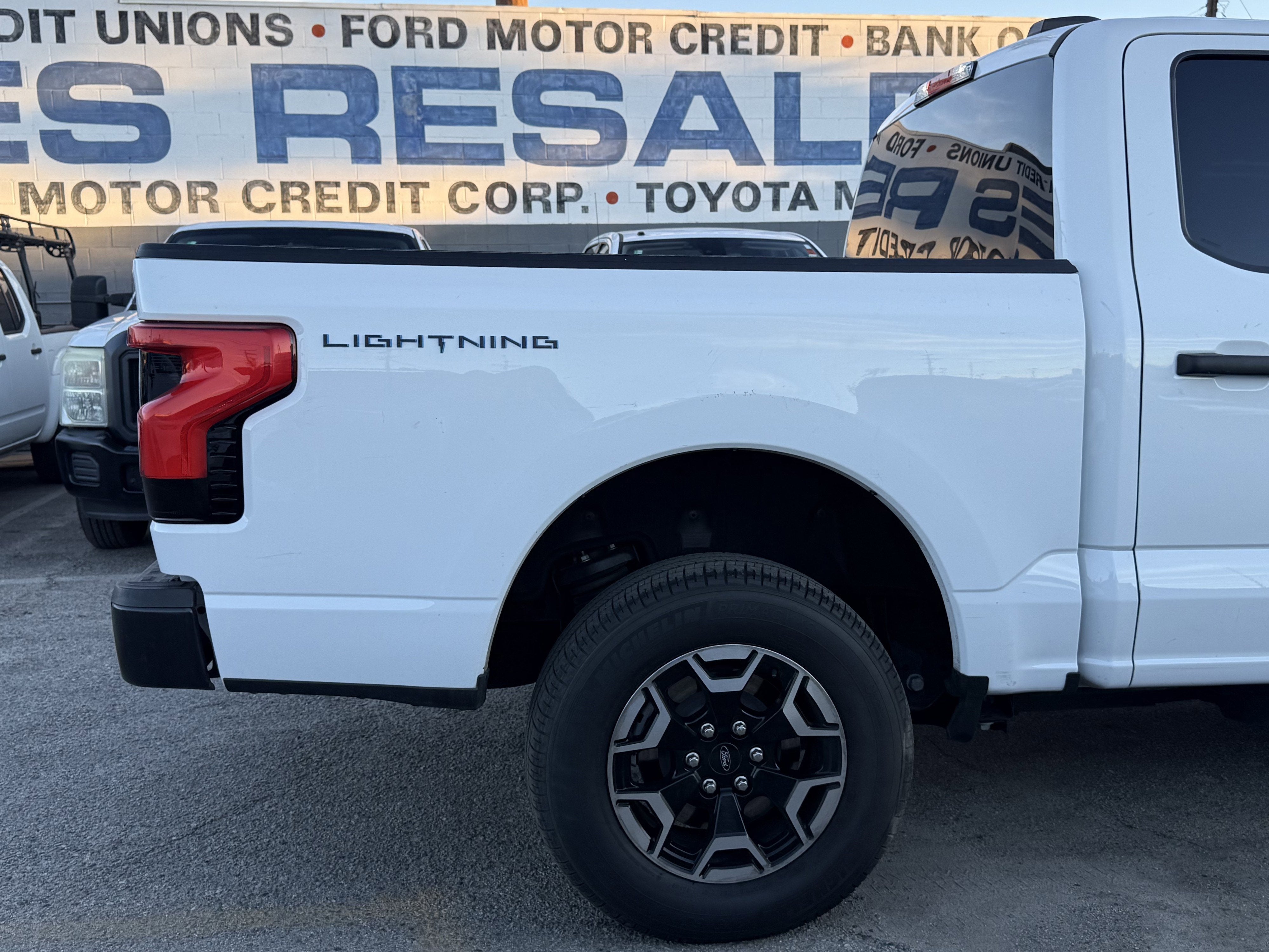 2023 Ford F-150 Lightning Pro