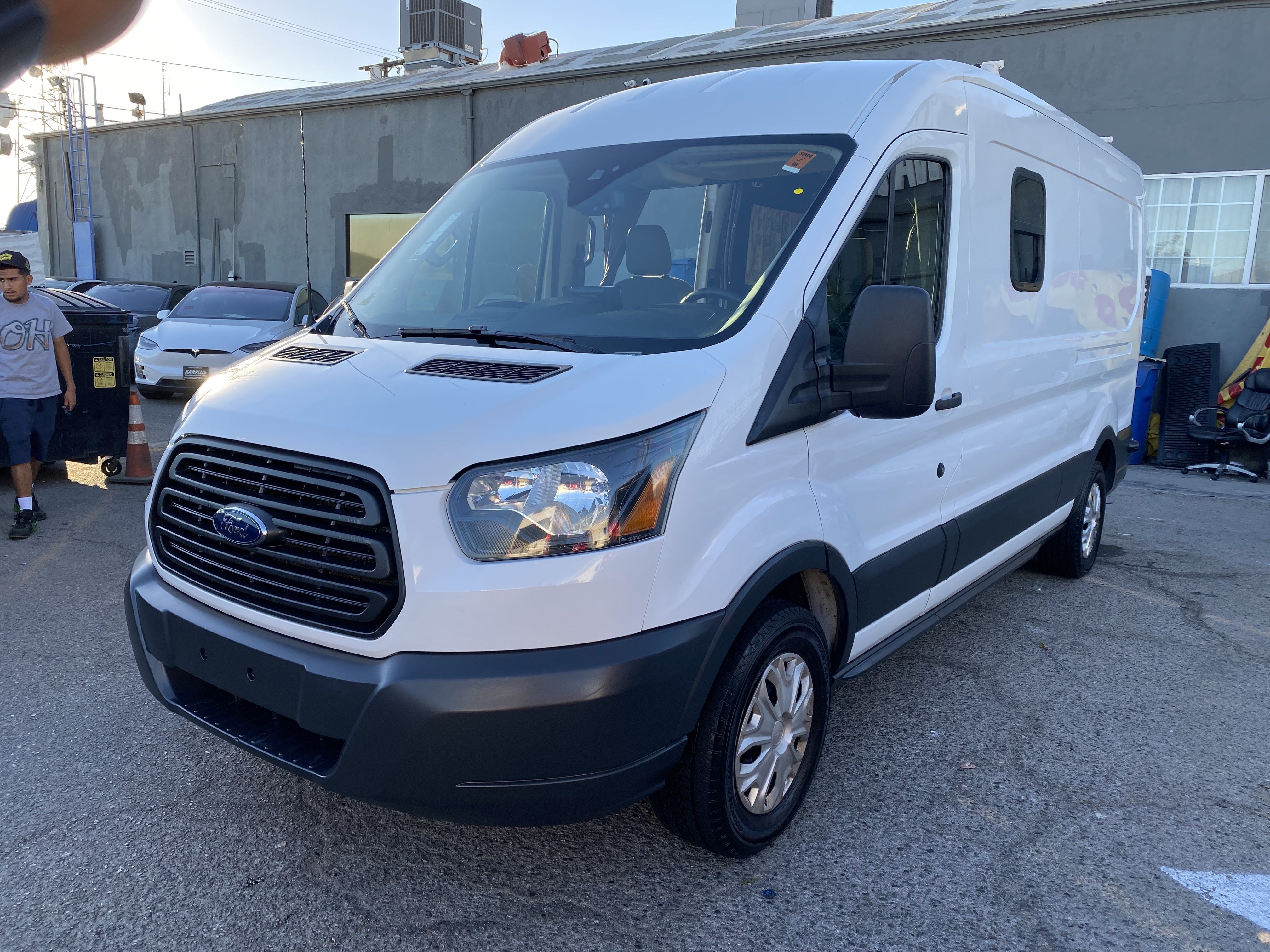2016 Ford Transit Cargo Van T-250 148 MED RF 9000 GV