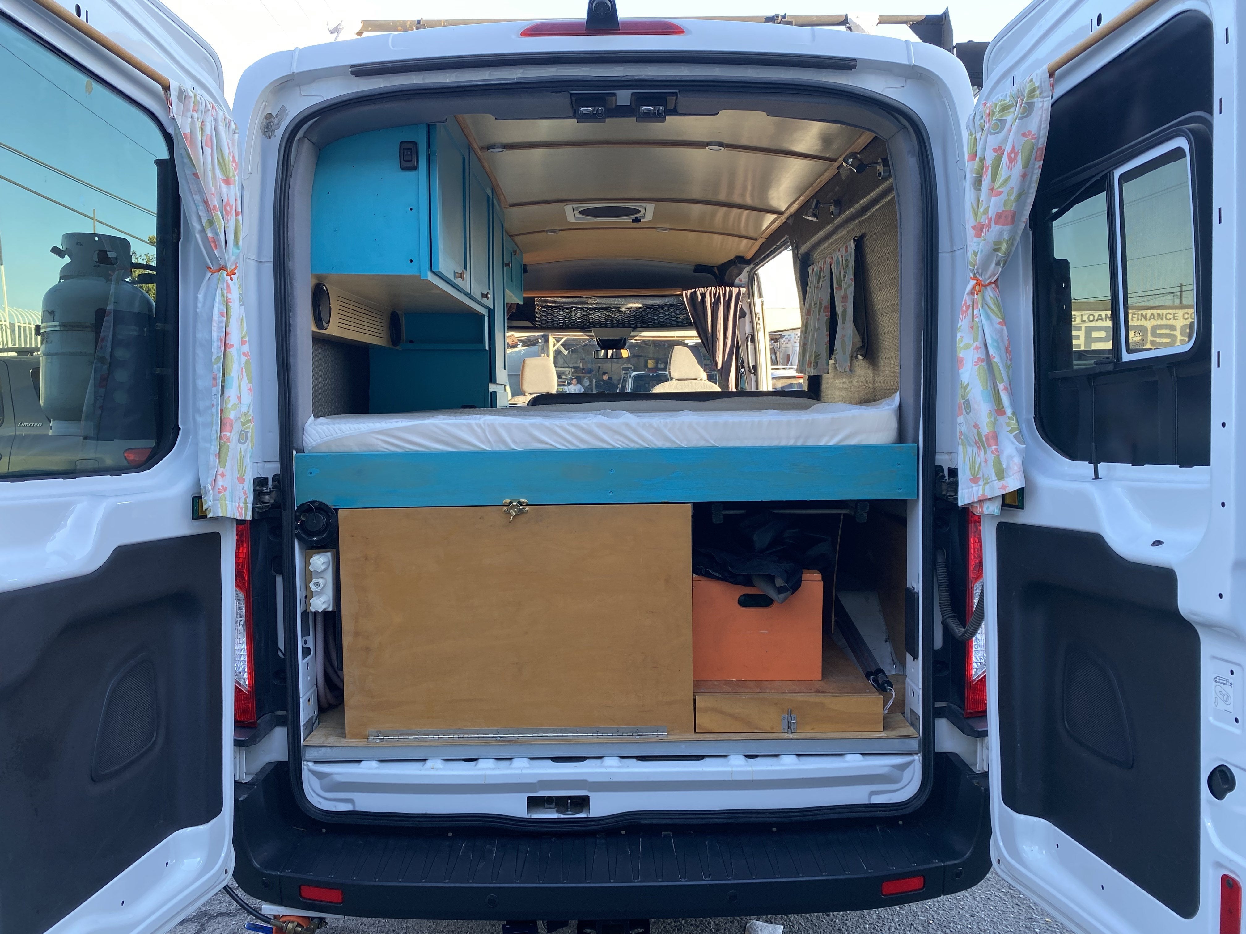 2016 Ford Transit Cargo Van T-250 148 MED RF 9000 GV