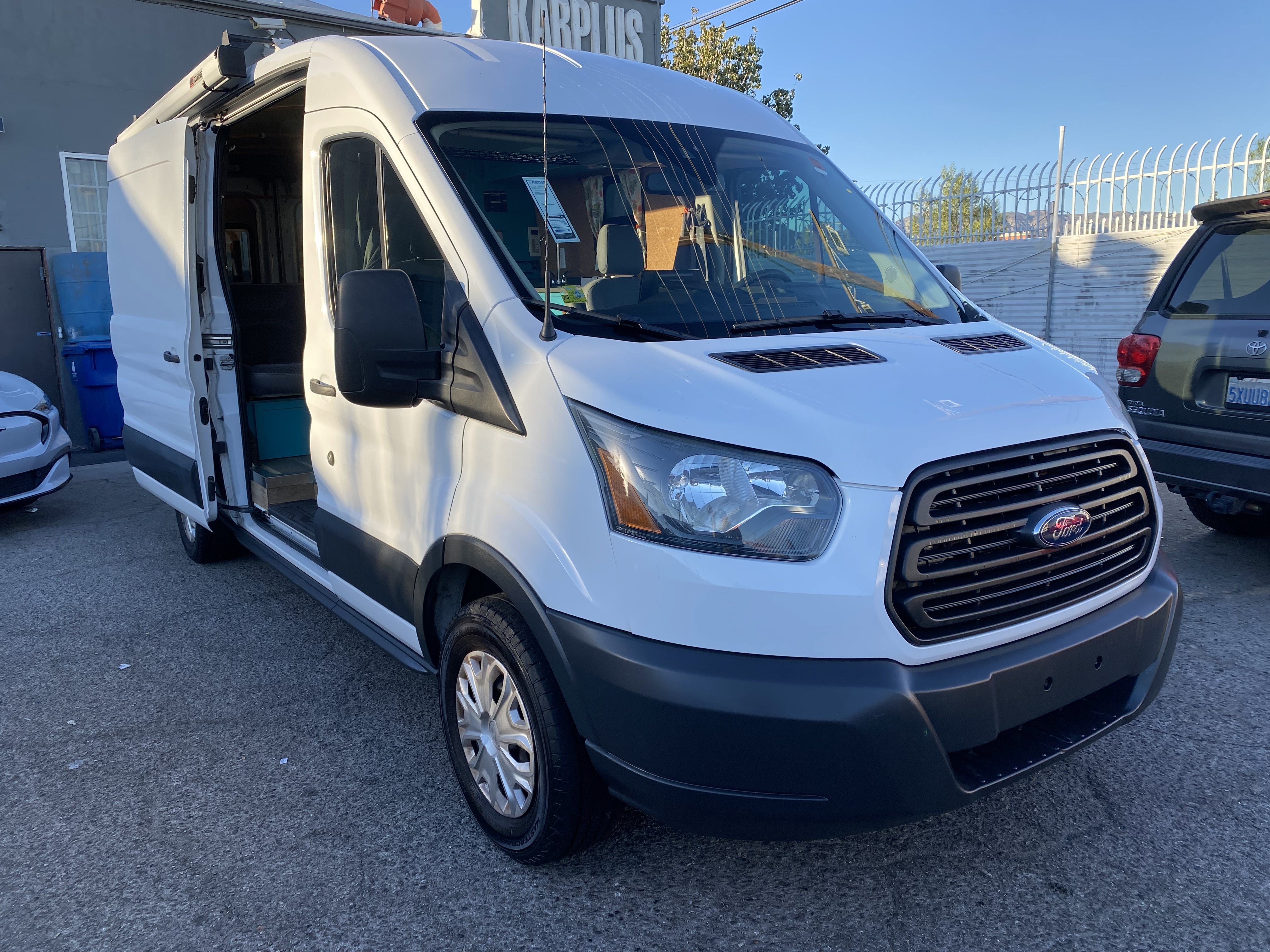 2016 Ford Transit Cargo Van T-250 148 MED RF 9000 GV