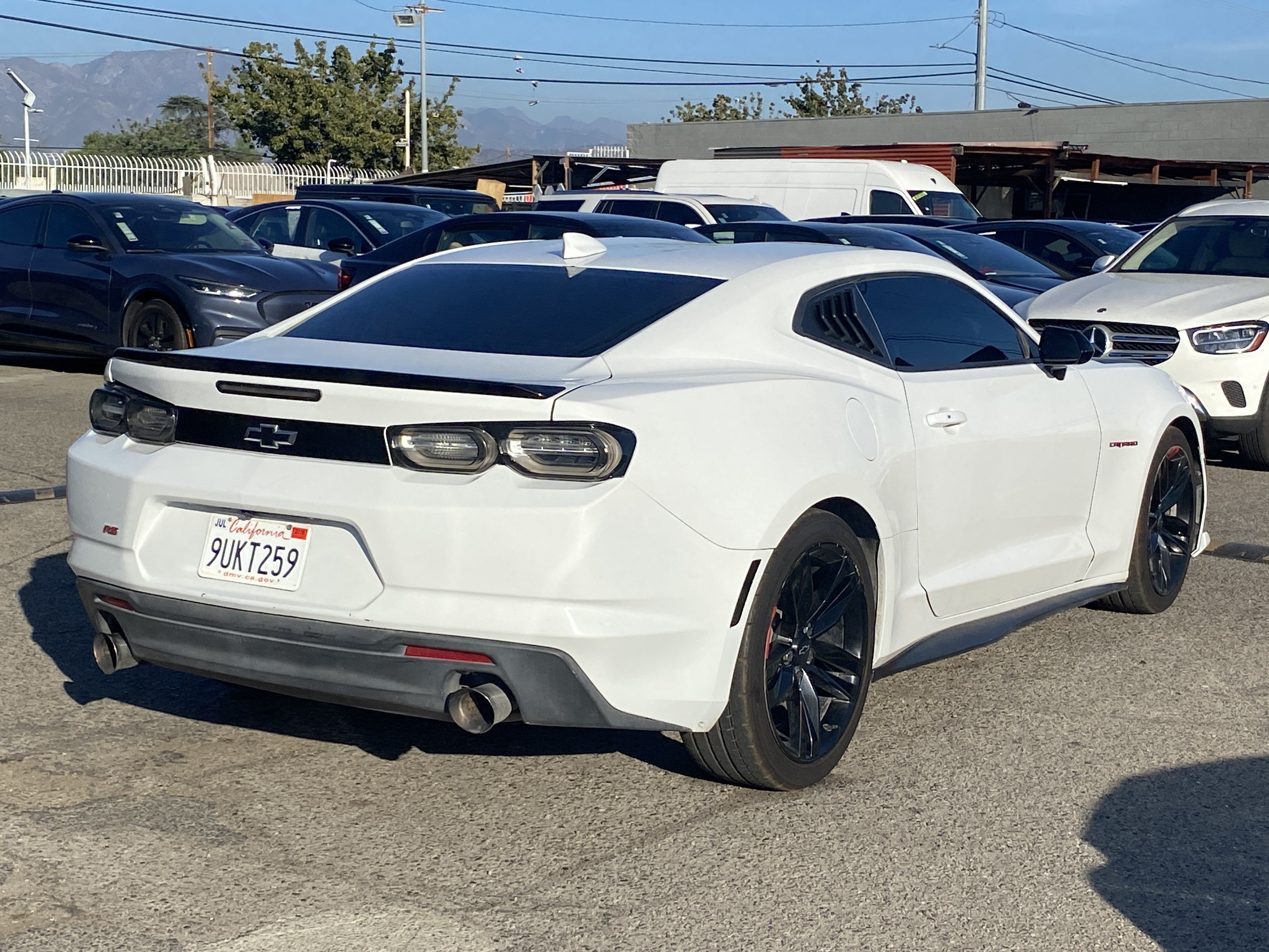 2022 Chevrolet Camaro 2DR CPE 2LT
