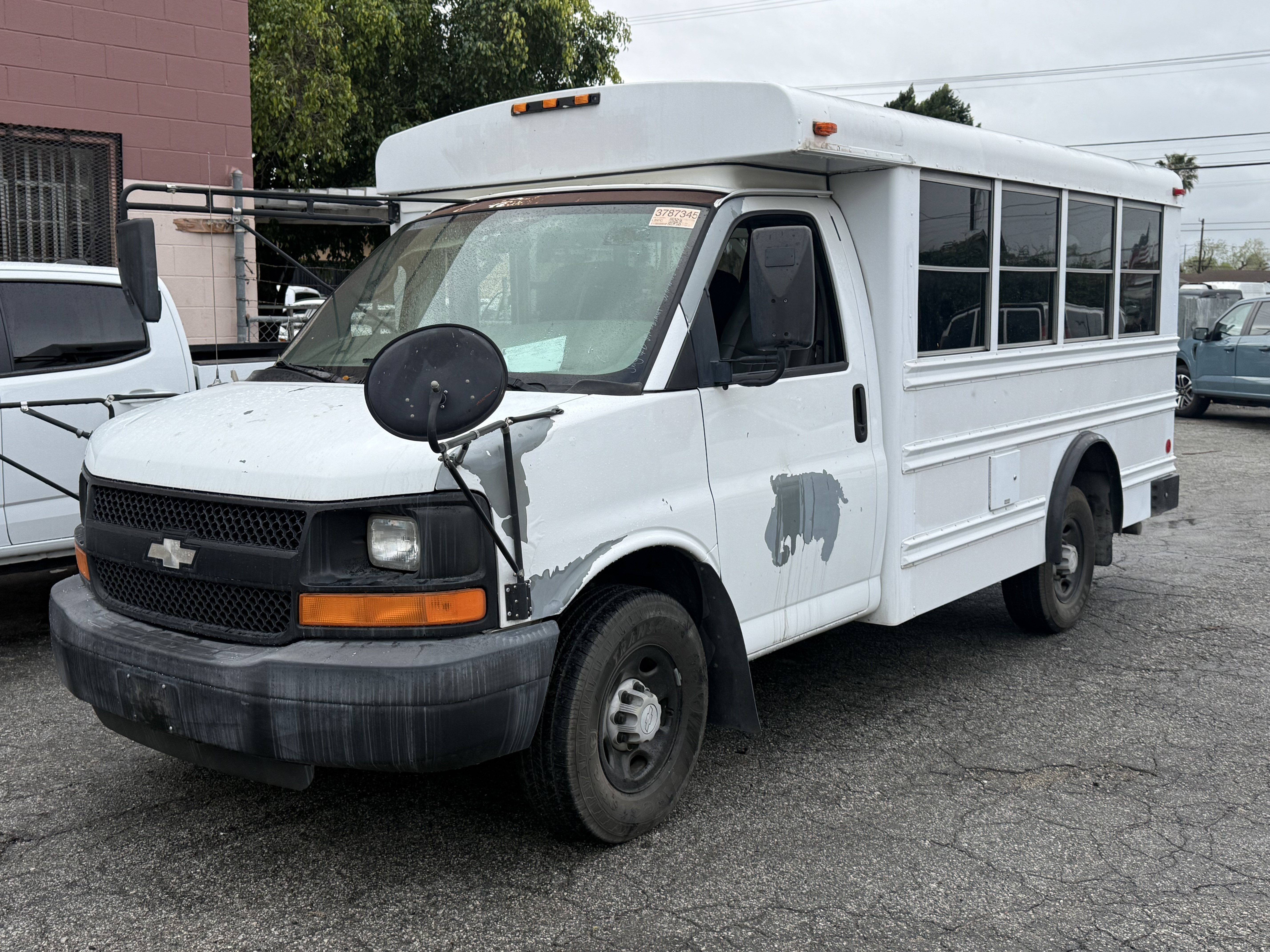 2006 Chevrolet Express Commercial Cutaway C6Y SRW