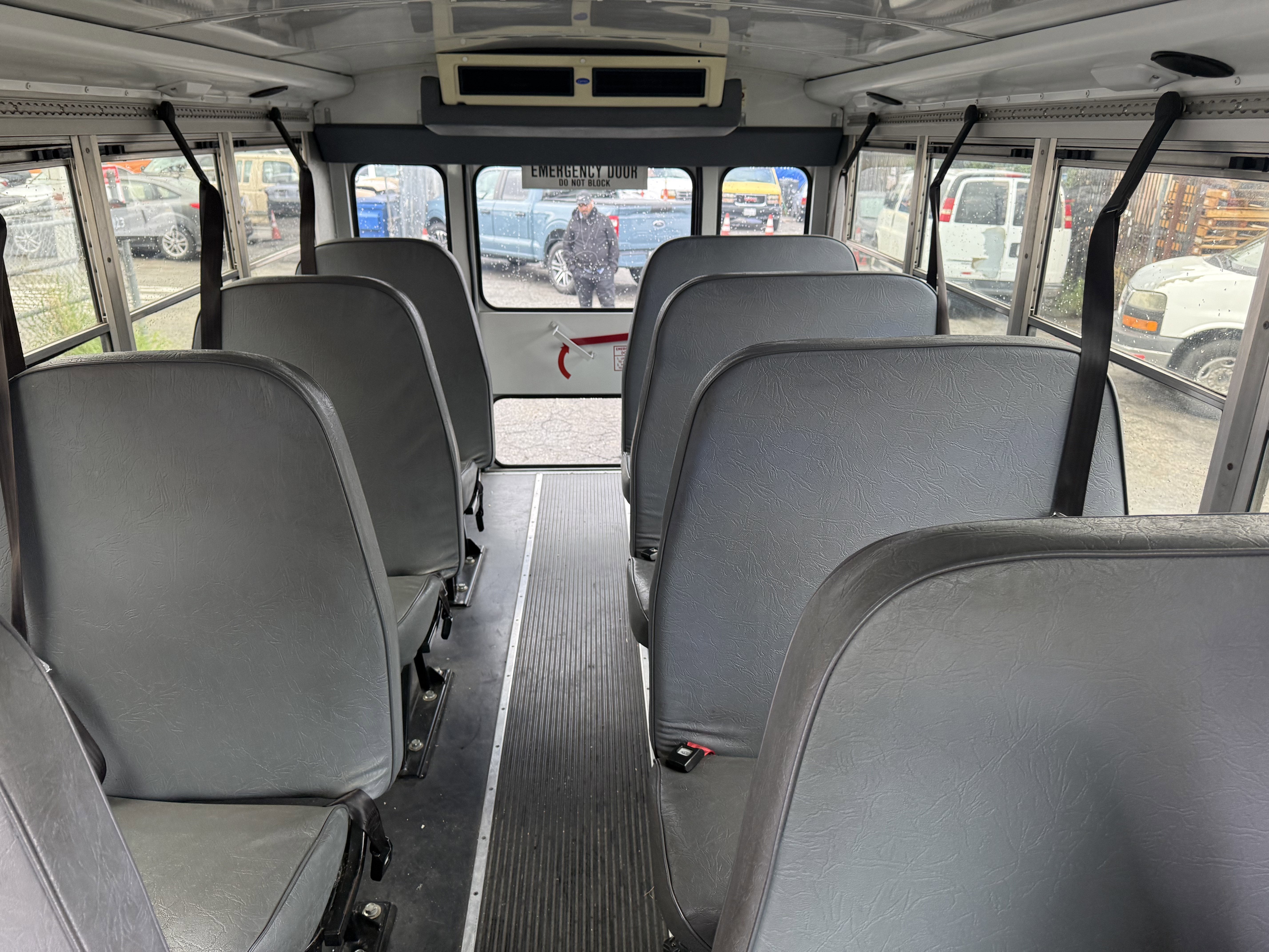 2006 Chevrolet Express Commercial Cutaway C6Y SRW