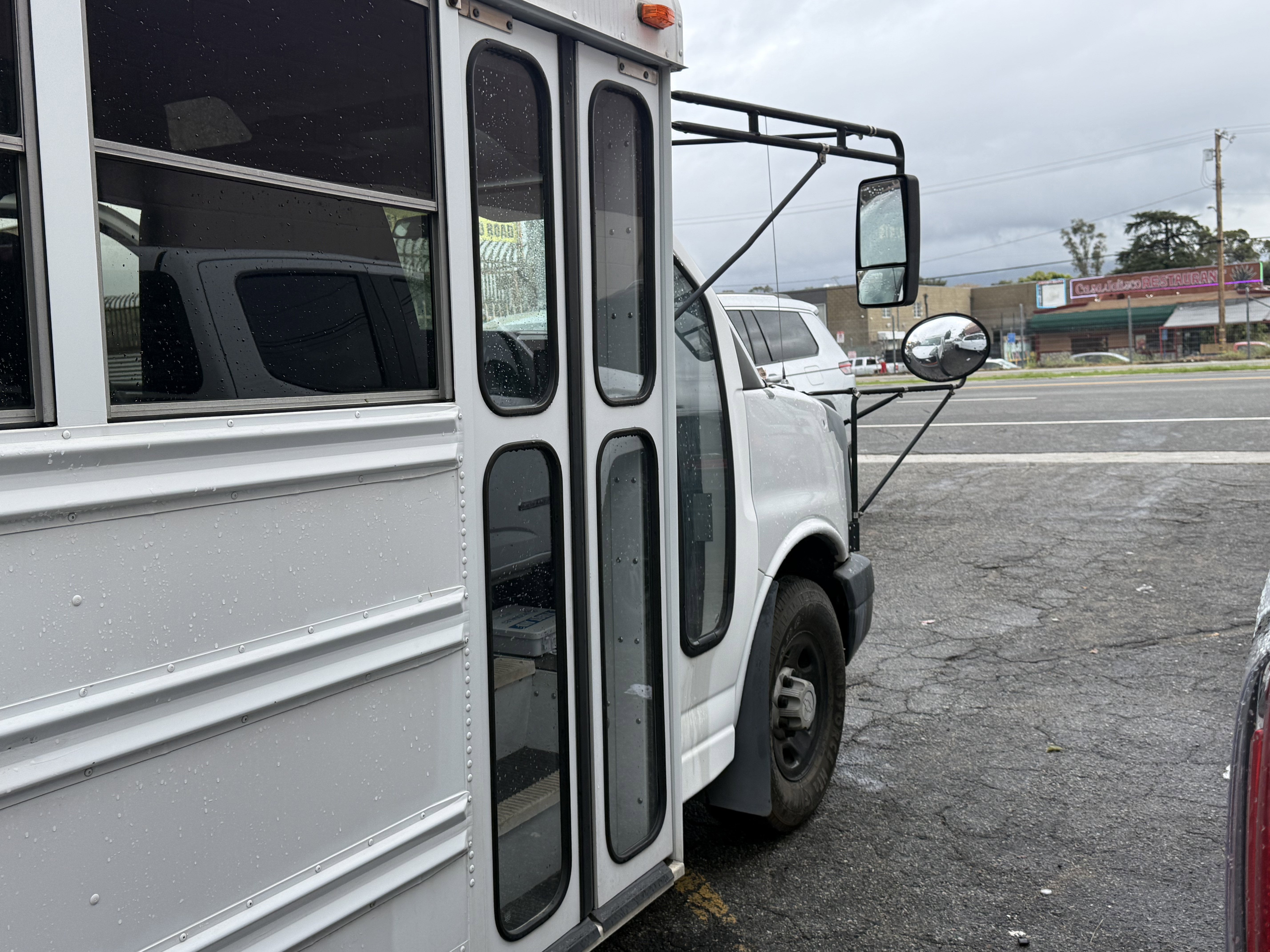 2006 Chevrolet Express Commercial Cutaway C6Y SRW
