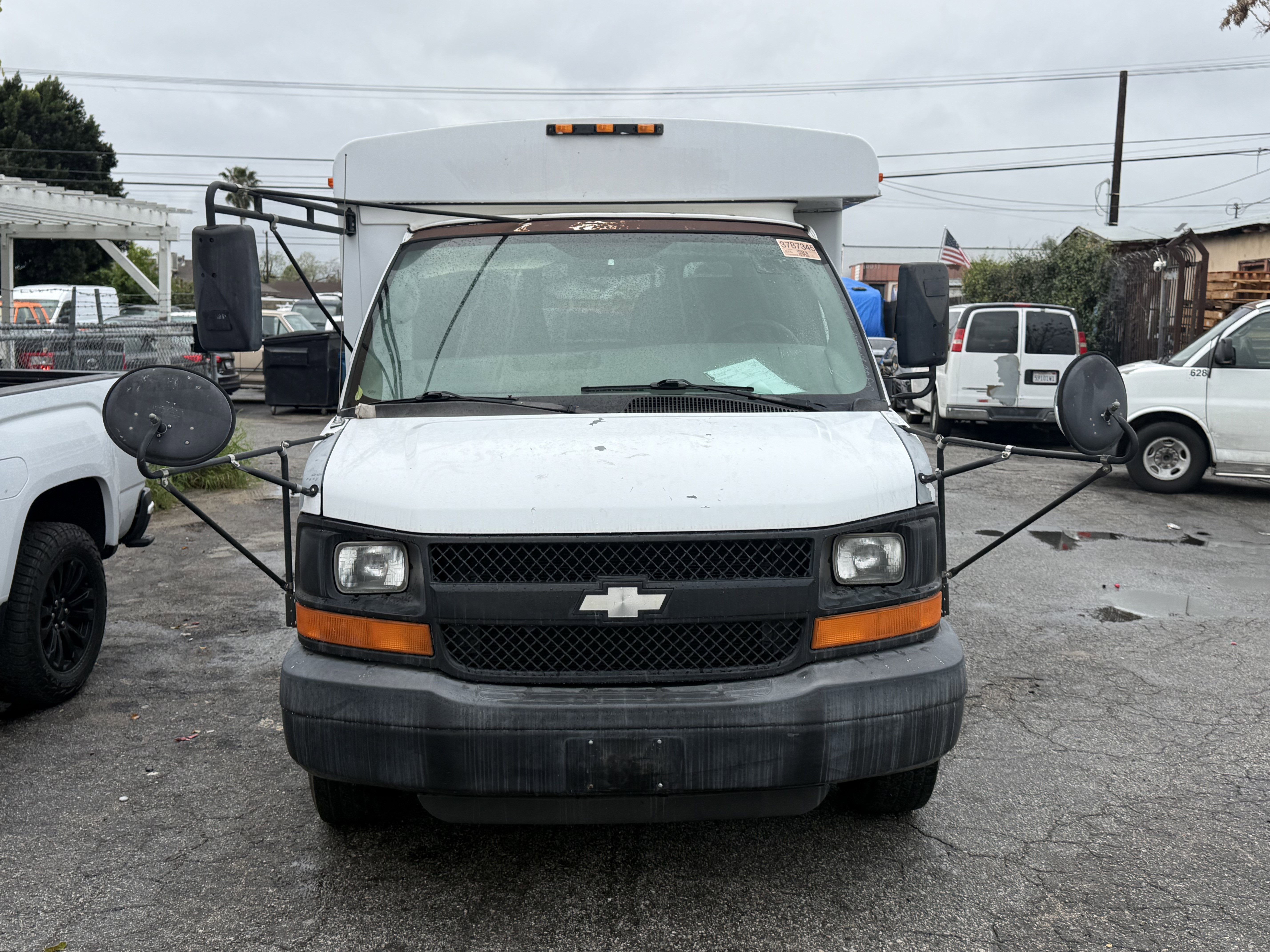 2006 Chevrolet Express Commercial Cutaway C6Y SRW