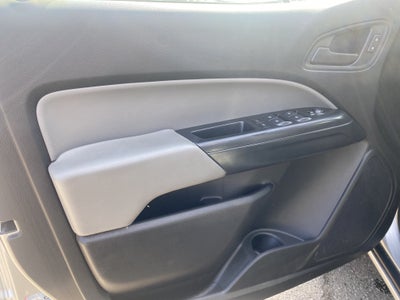 2018 Chevrolet Colorado 2WD CREW CAB 140.5 WORK