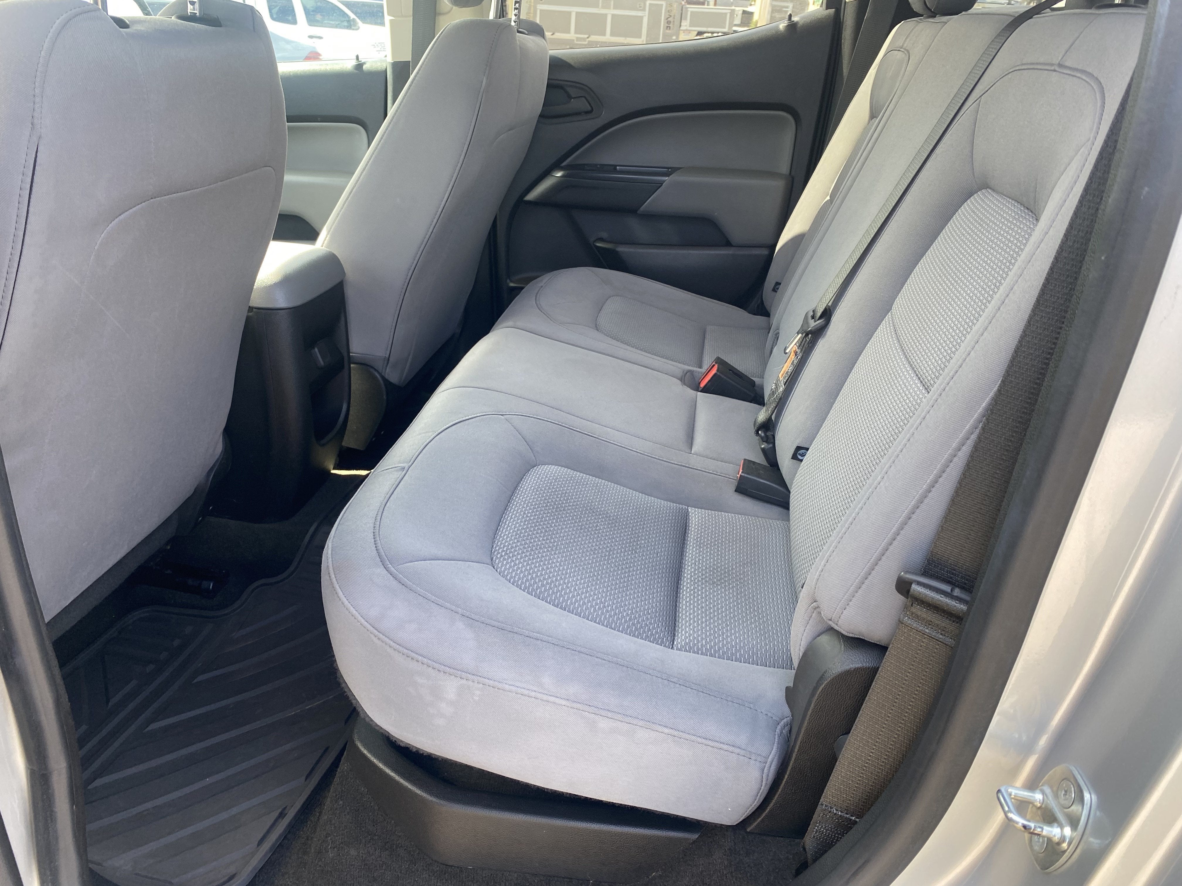2018 Chevrolet Colorado 2WD CREW CAB 140.5 WORK