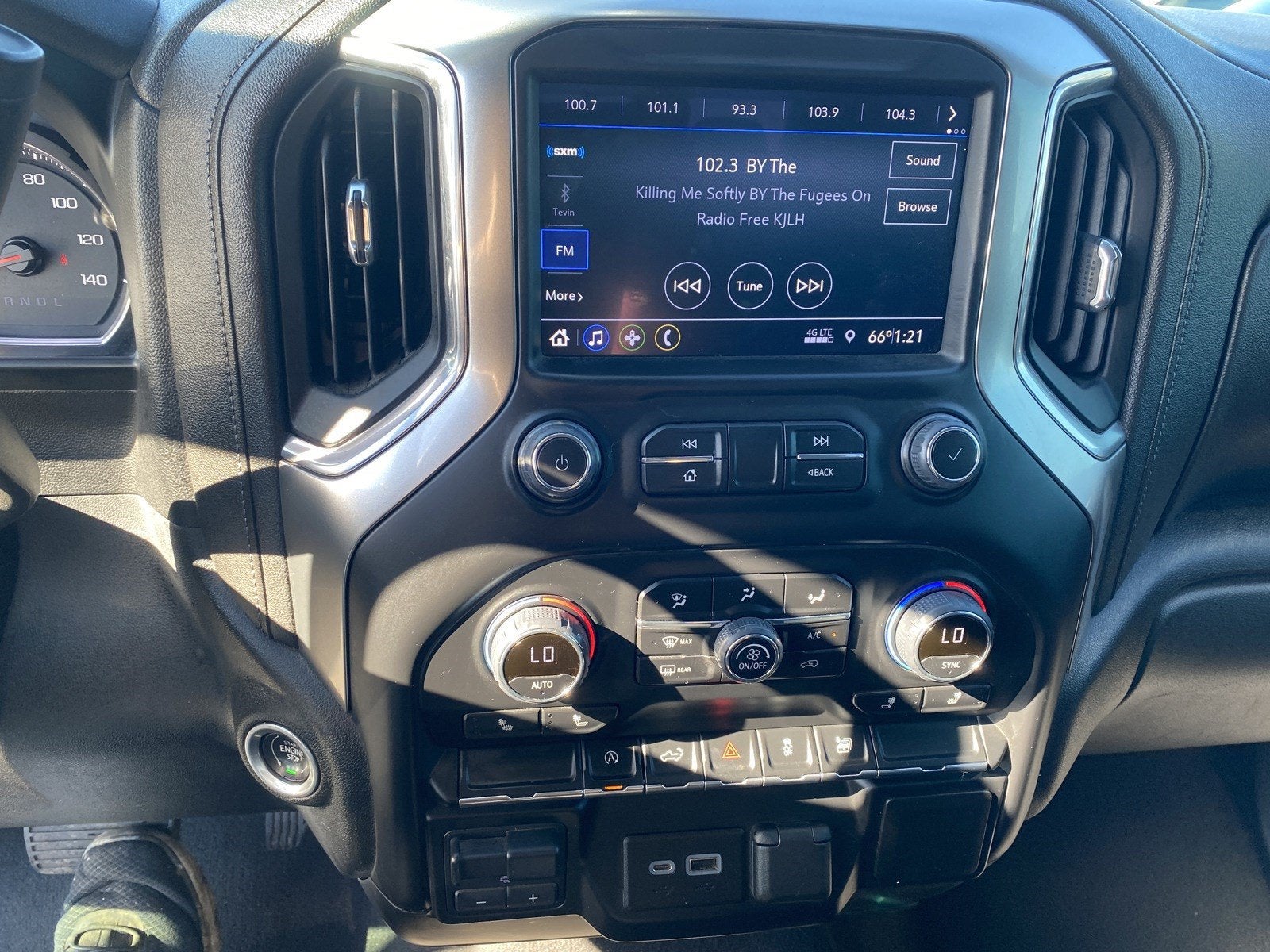 2022 Chevrolet Silverado 1500 LTD 4WD CREW CAB 147 LT W/1L