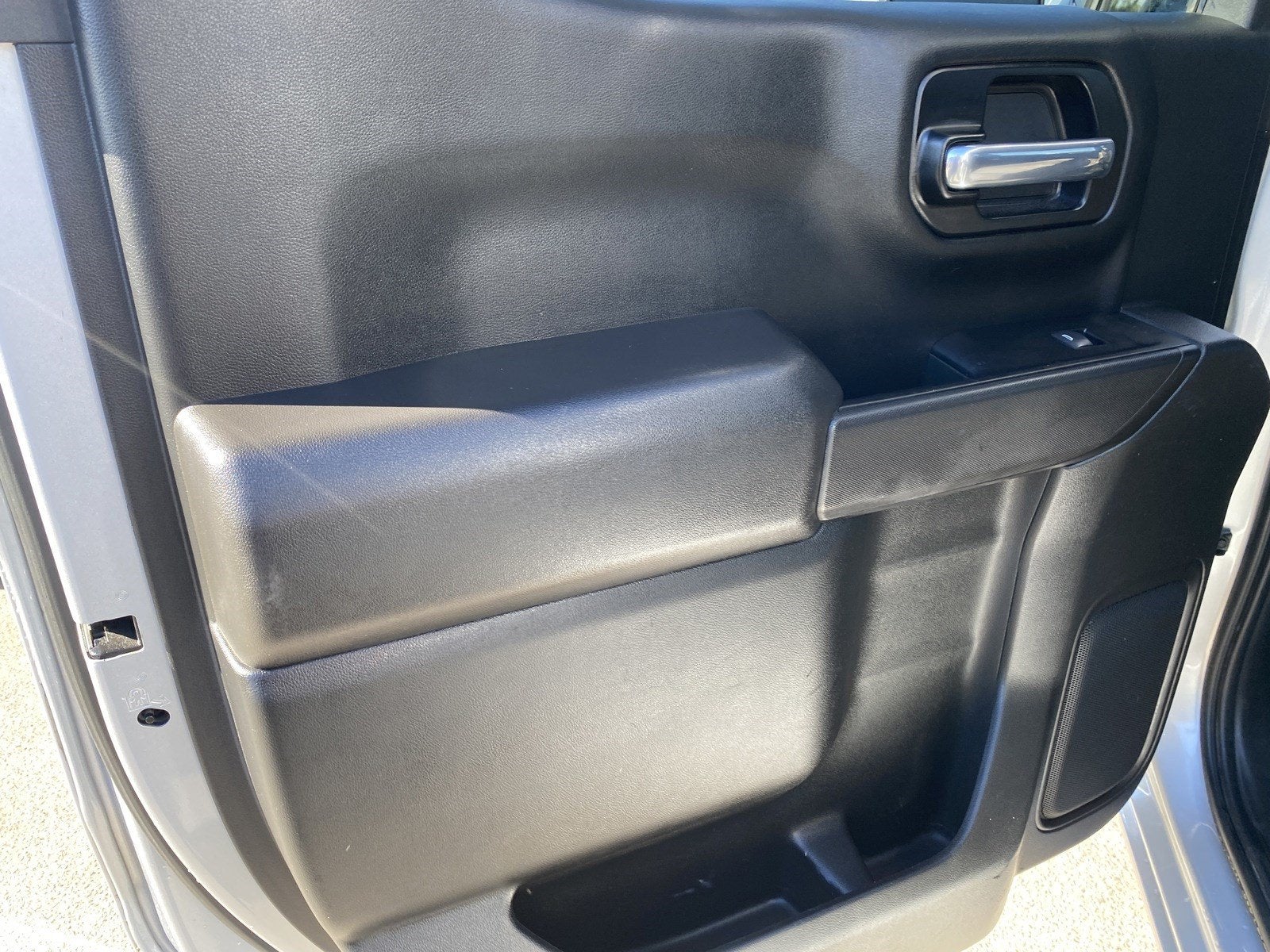 2022 Chevrolet Silverado 1500 LTD 4WD CREW CAB 147 LT W/1L