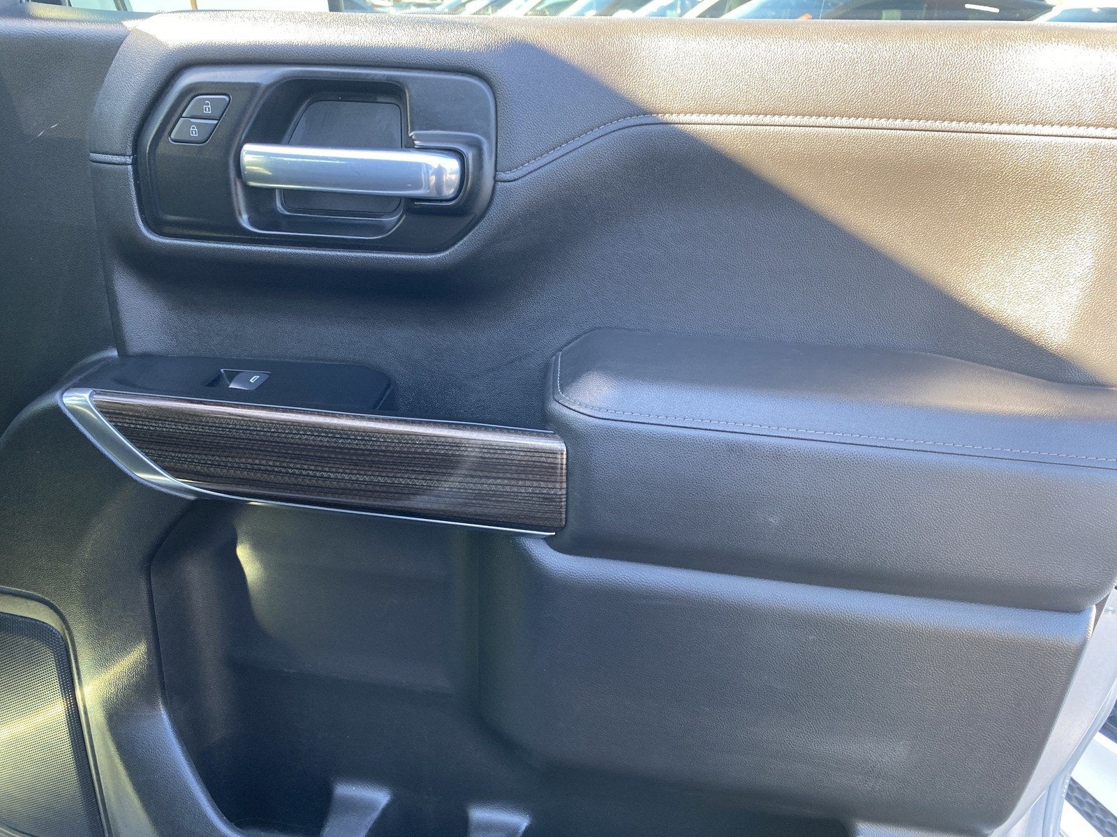 2022 Chevrolet Silverado 1500 LTD 4WD CREW CAB 147 LT W/1L